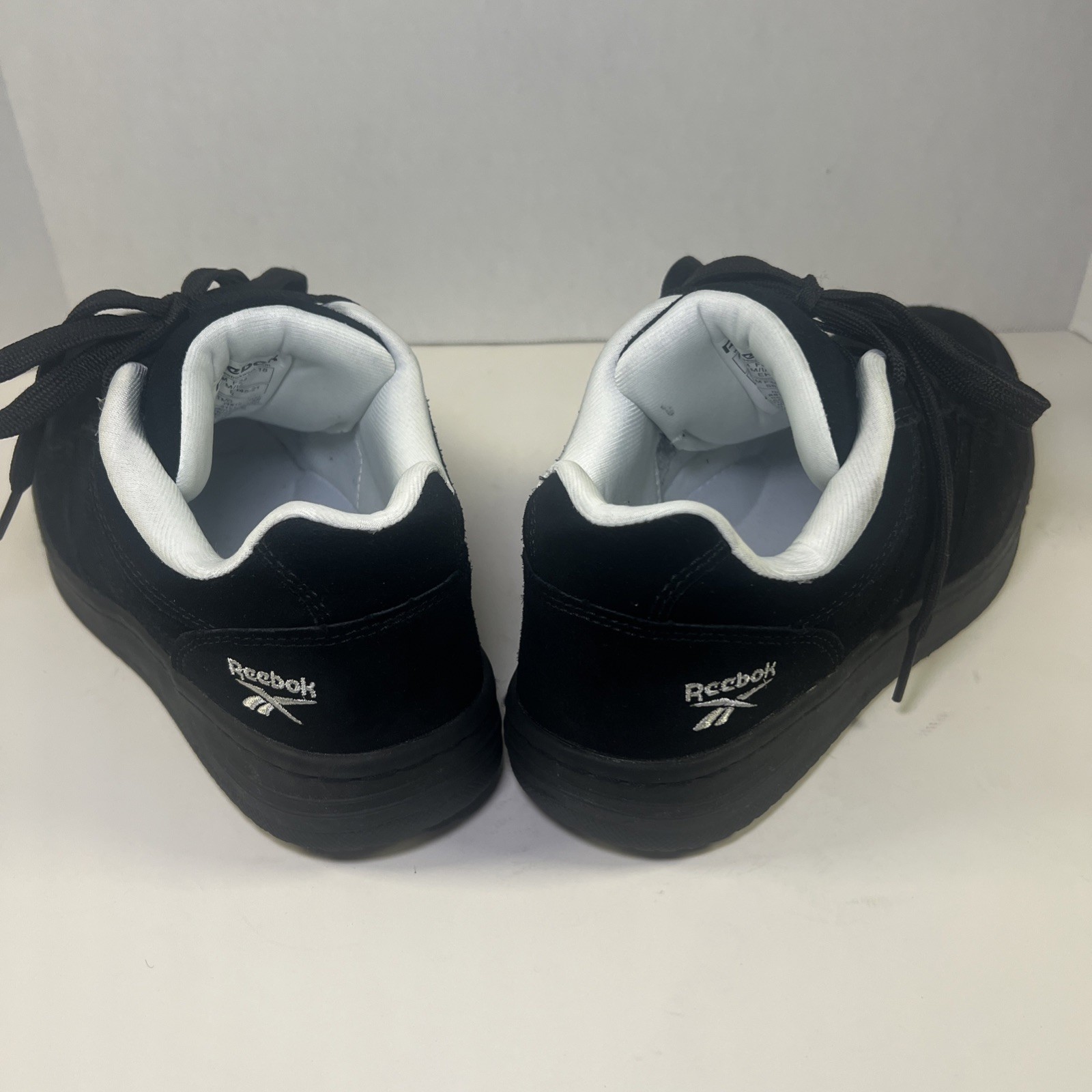 Reebok Black Suade Sneakers Shoe Size Men’s 8 Women’s 10