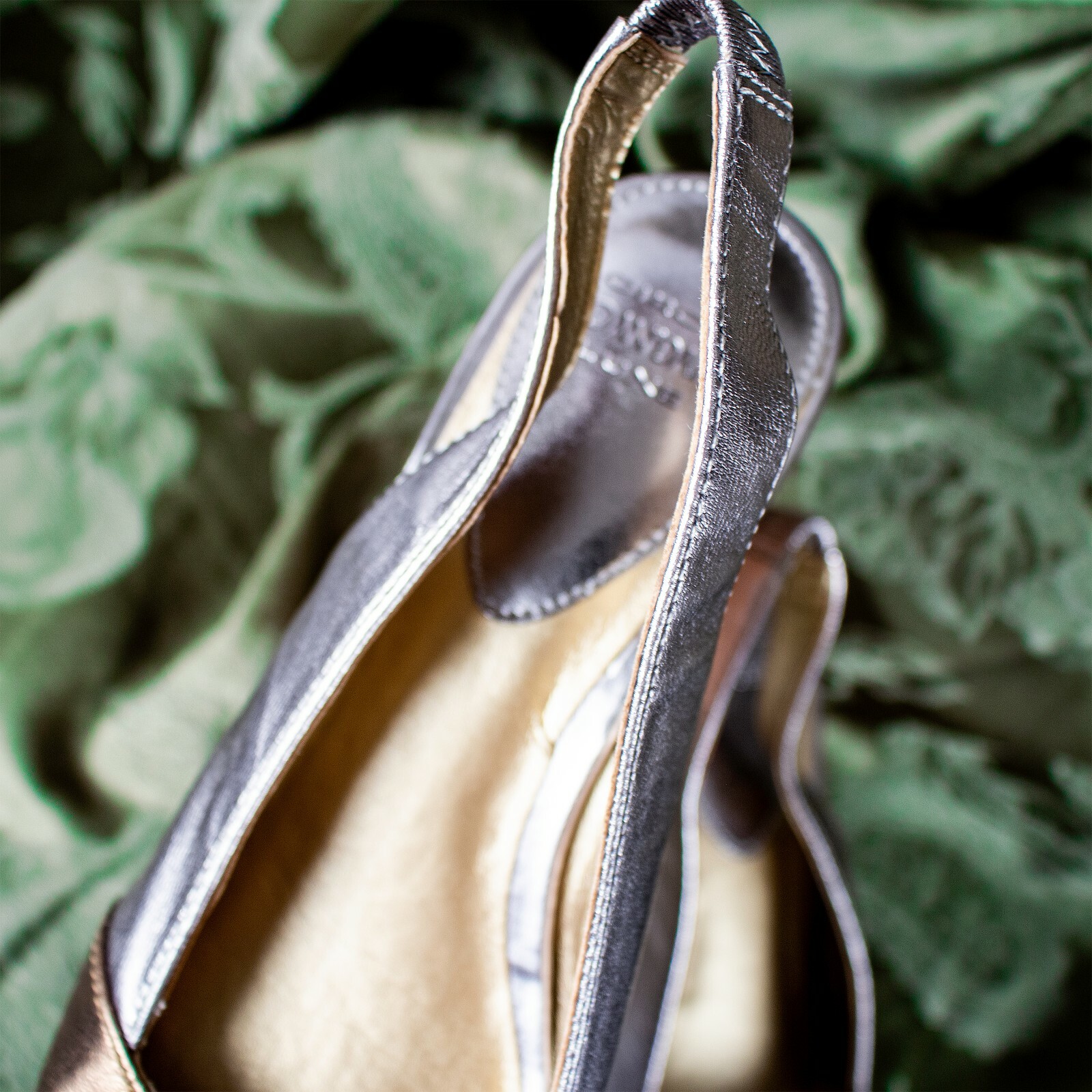 CIRCA JOAN & DAVID Bronze Silver Slingback Cap Toe Women Formal Sandal Size 6.5M