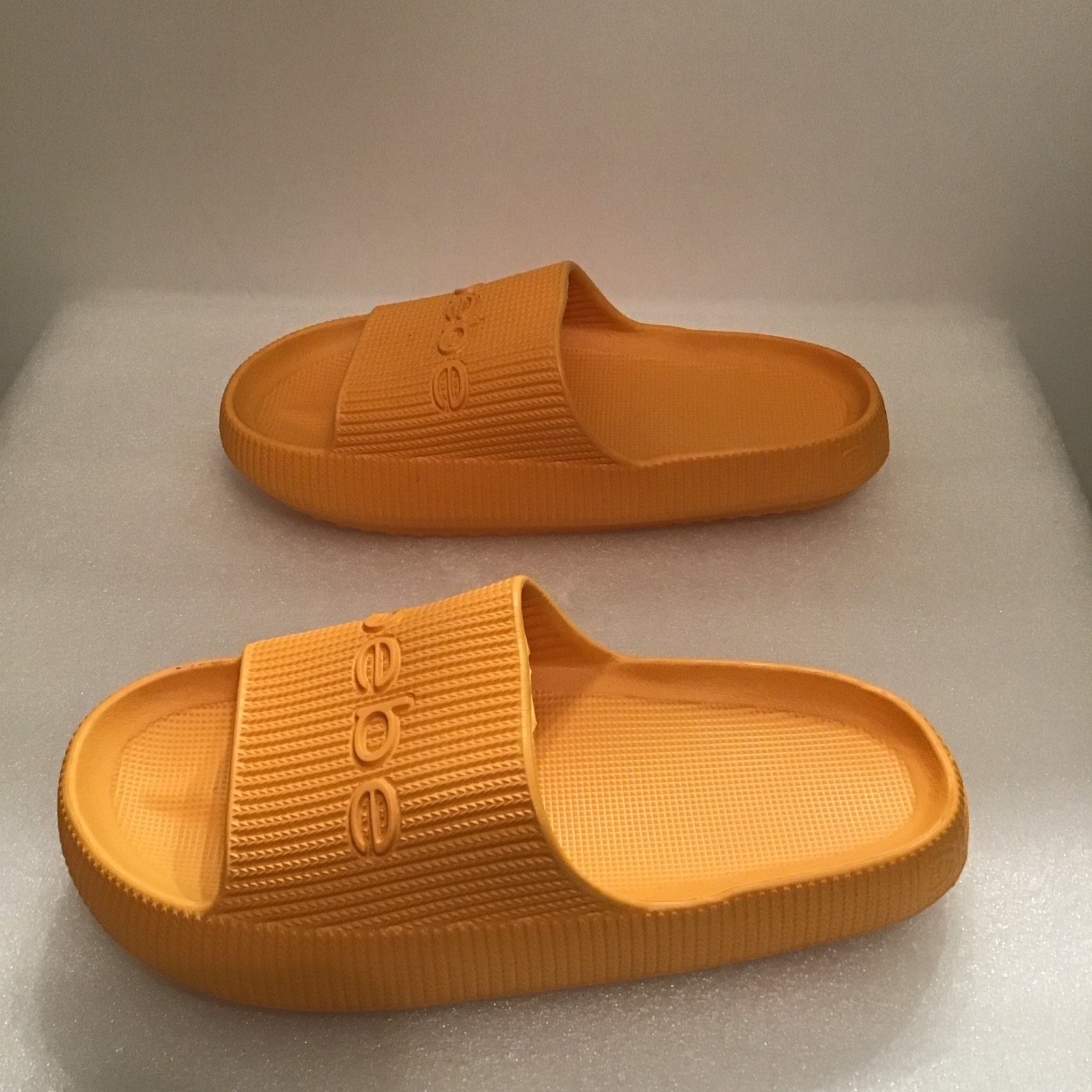Bebe Slides Orange Sandal Casual Pool Travel Lightweight Womens Size 7 Pre-owned