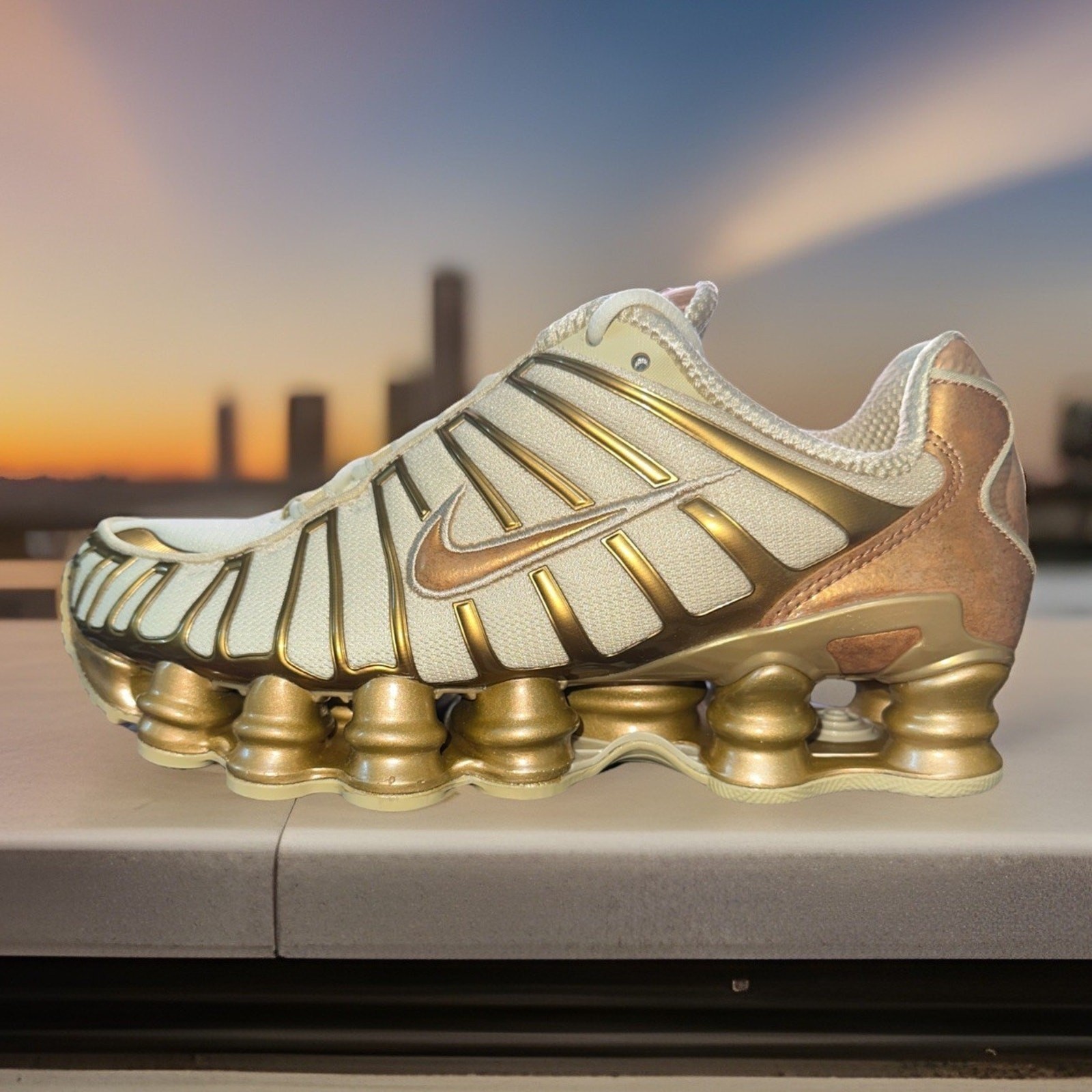 New Women’s Size 6.5 Shox TL Total Gold IM7189-113
