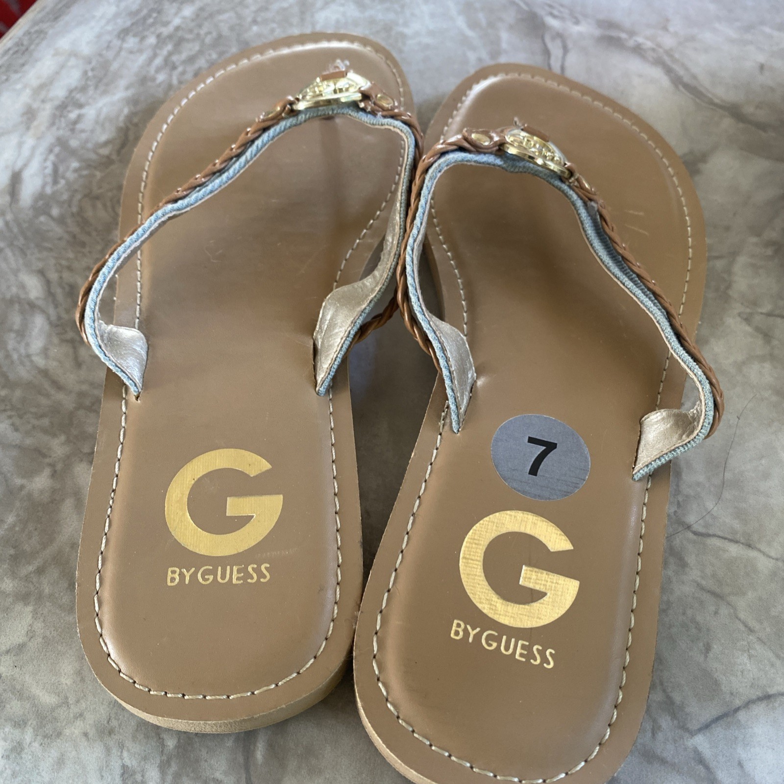 Guess Brown & Gray with Gold G Thongs Sandal Flip-Flop Women Size 7 Summer Beach