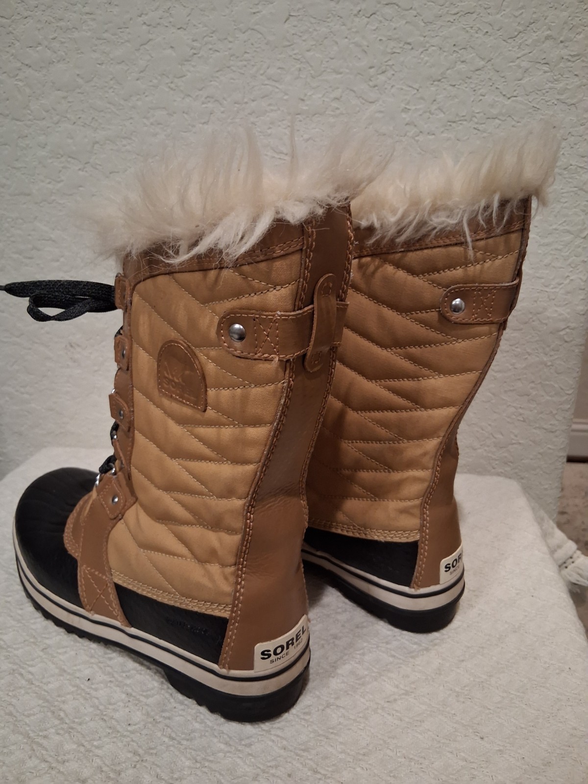 Sorel Tofino II Winter Boots Quilted Textile & Leather Upper, Faux Fur Trim Sz 7