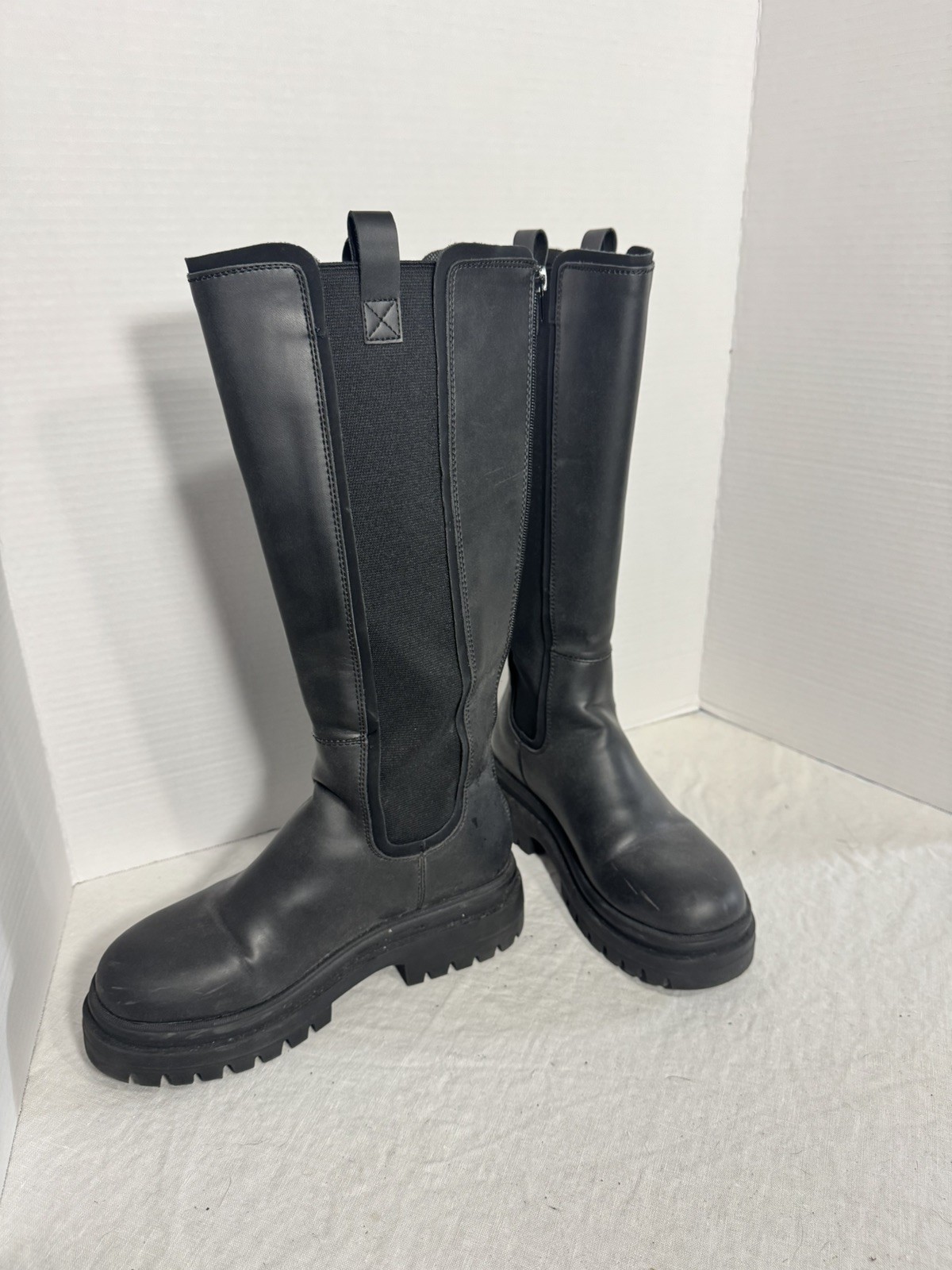 Rocket Dog Women’s Motorcycle Style Zip Up Knee Boots Size 7.5