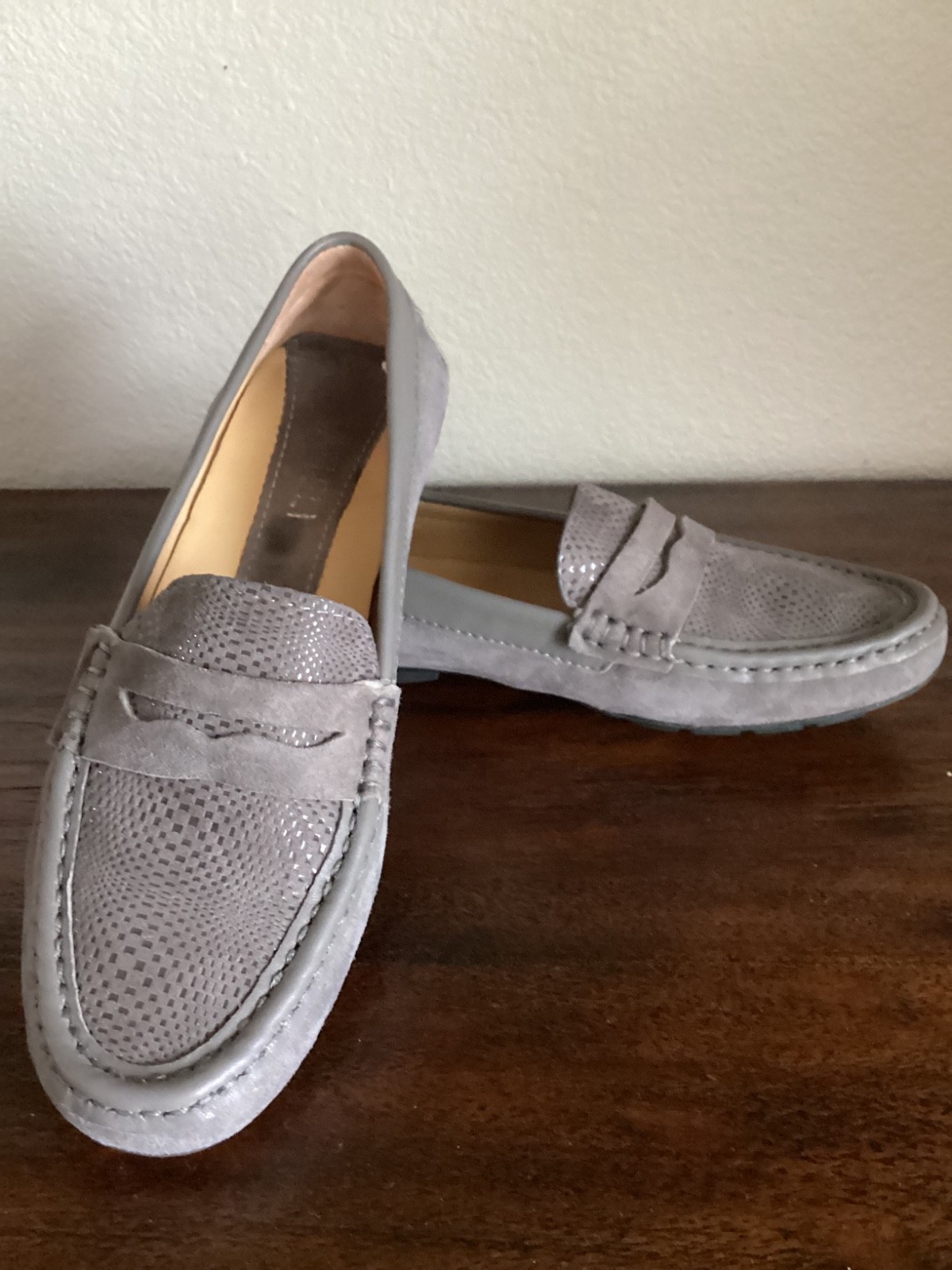 Vaneli Penny Loafer Flats size 6