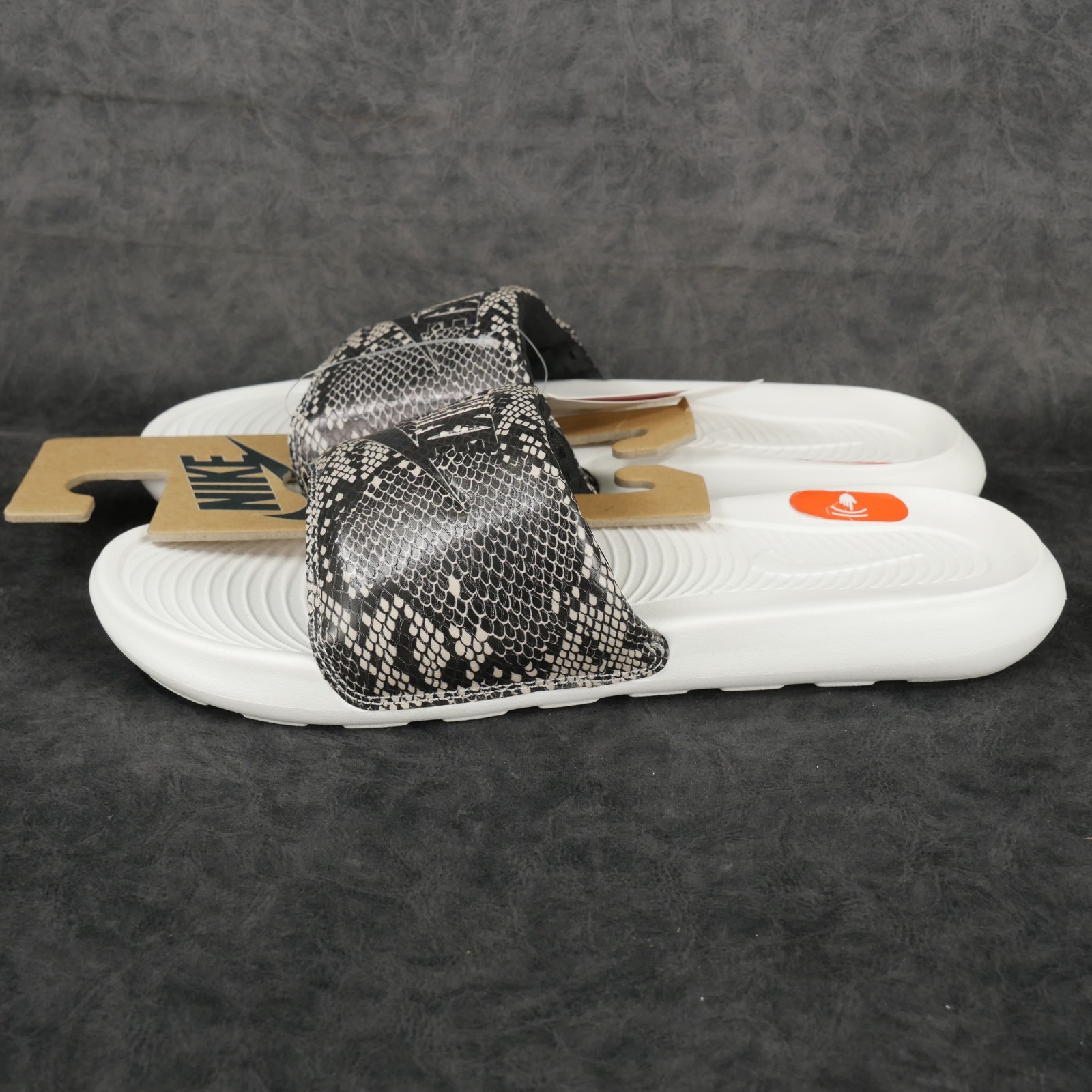 Nike Victori One Women’s Size 10 Sandals Slides Snake skin print CN9676-007 New