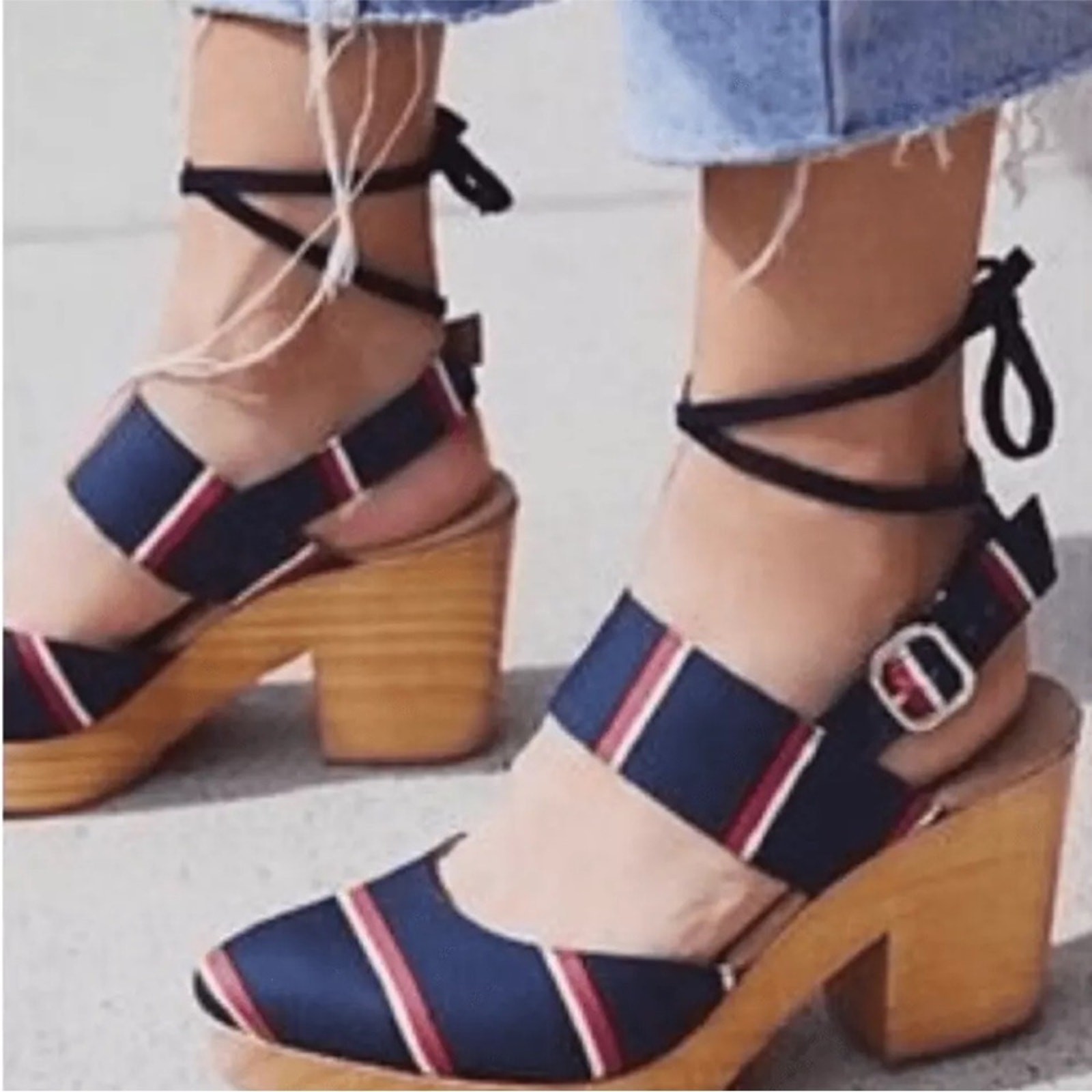 Free People Sandals 9 Clogs Lace Up Chunky Heels 70s Boho Festival Retro Classic