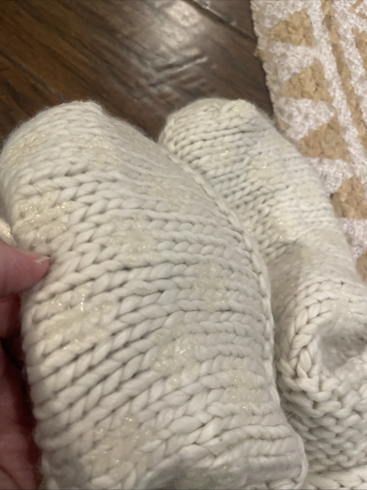 NWT LEMON Cabin Hand Knit Chunky Cottage core Sz M/L Slippers Cream/Fur