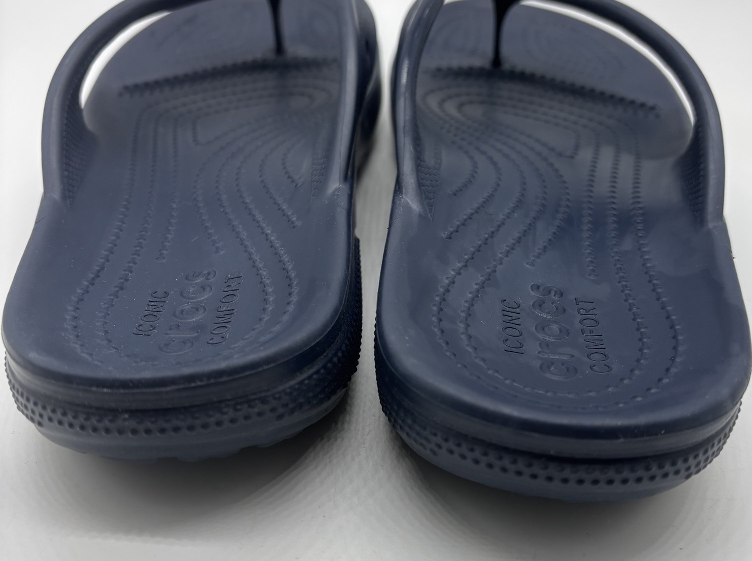 Crocs Baya II Flip Flop Sandals Navy Blue Unisex Women’s 9 Men’s 7 Waterproof