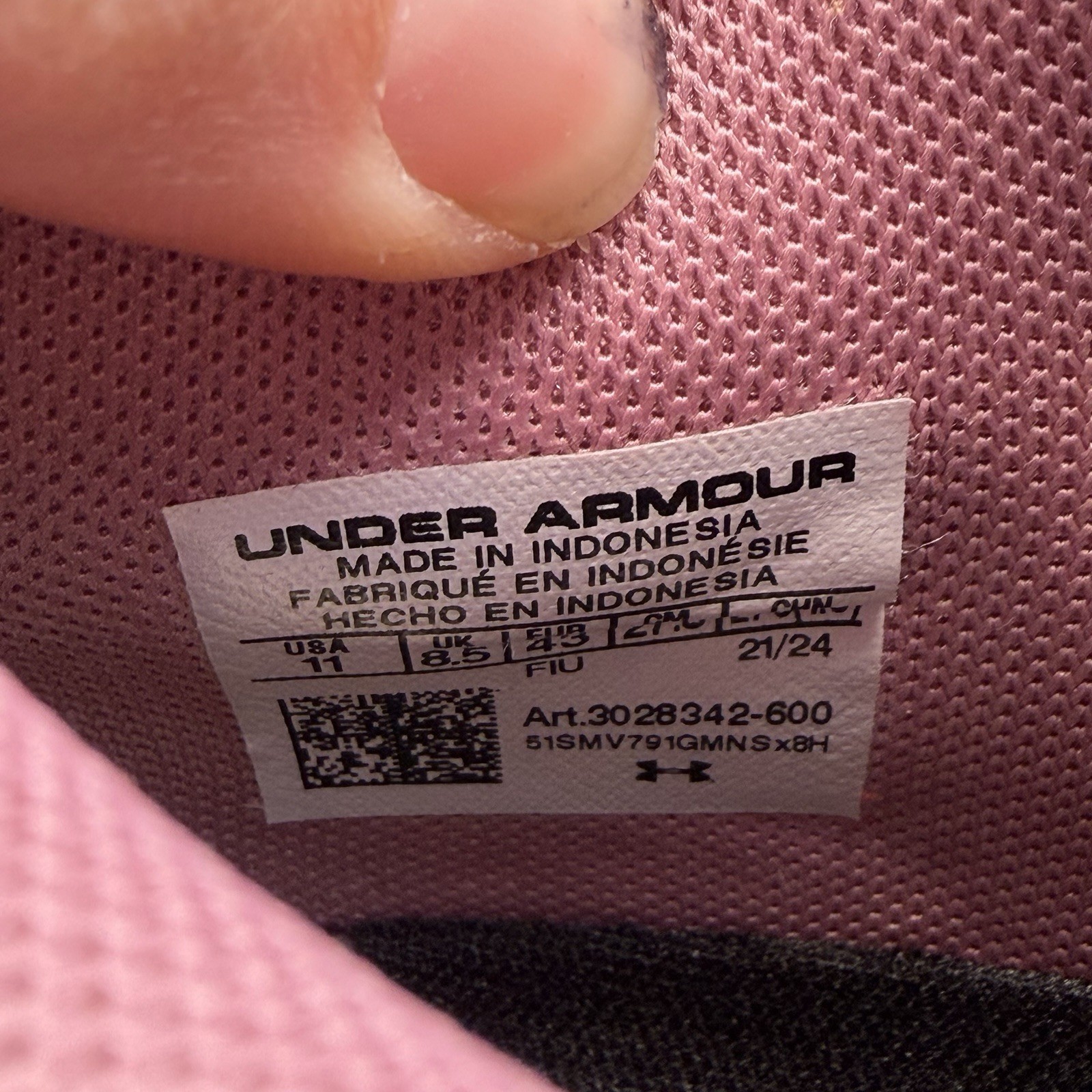 NWT Under Armour Flow Breakthru 5 Sneakers Pink/Rose 3028342-600 Women’s 11