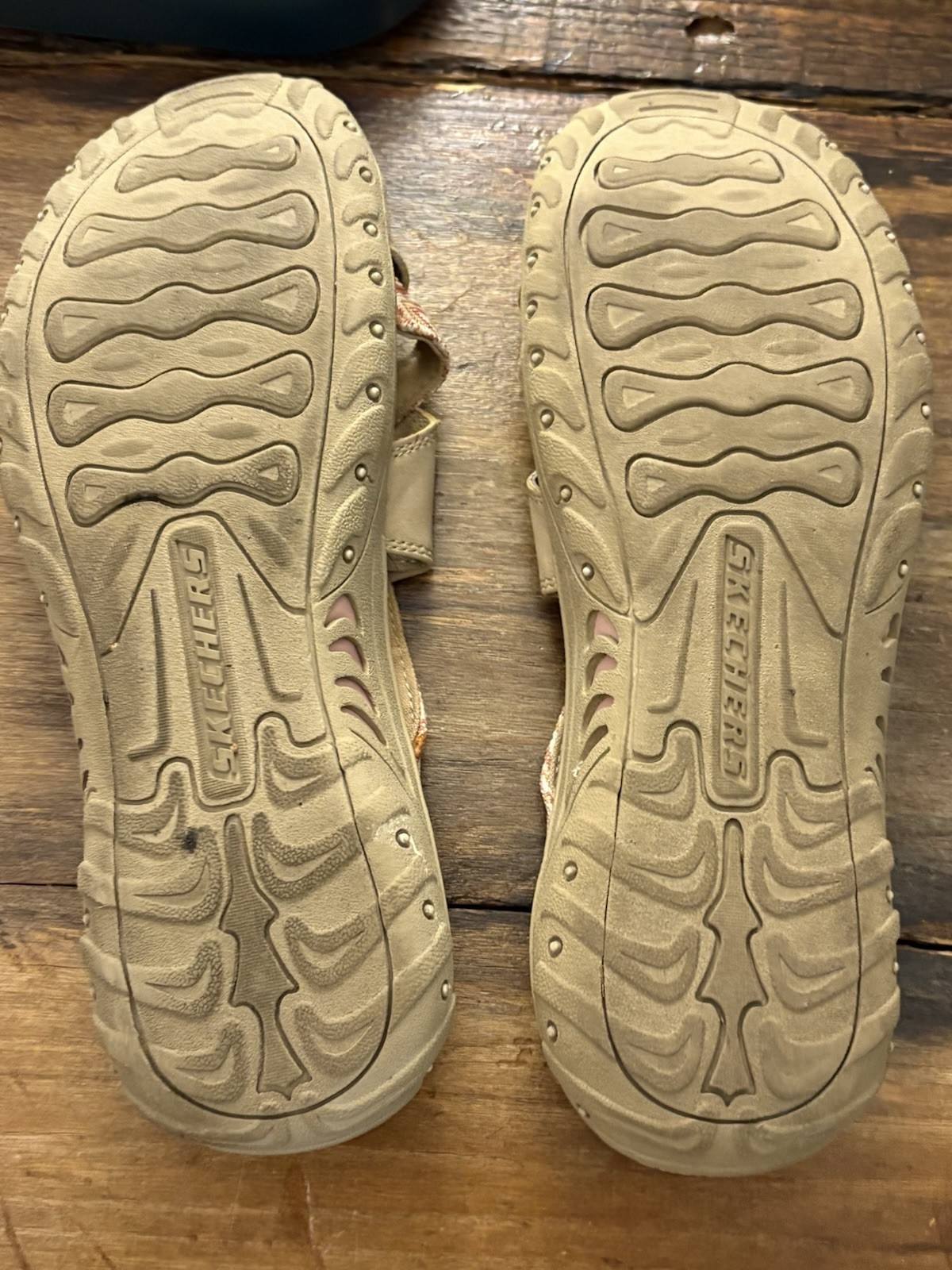 Skechers Tan and Pink Chevron Strappy Outdoors Chunky Sandals Worn Once