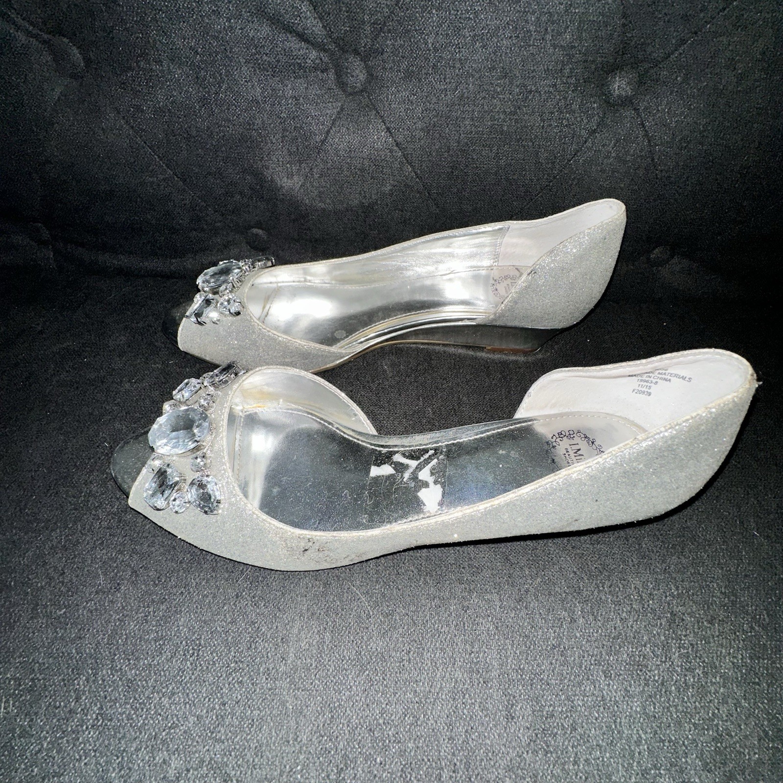 I. Miller Silver Color Glitter Sparkle Low Heels Ladies Size 10M Party Wedding