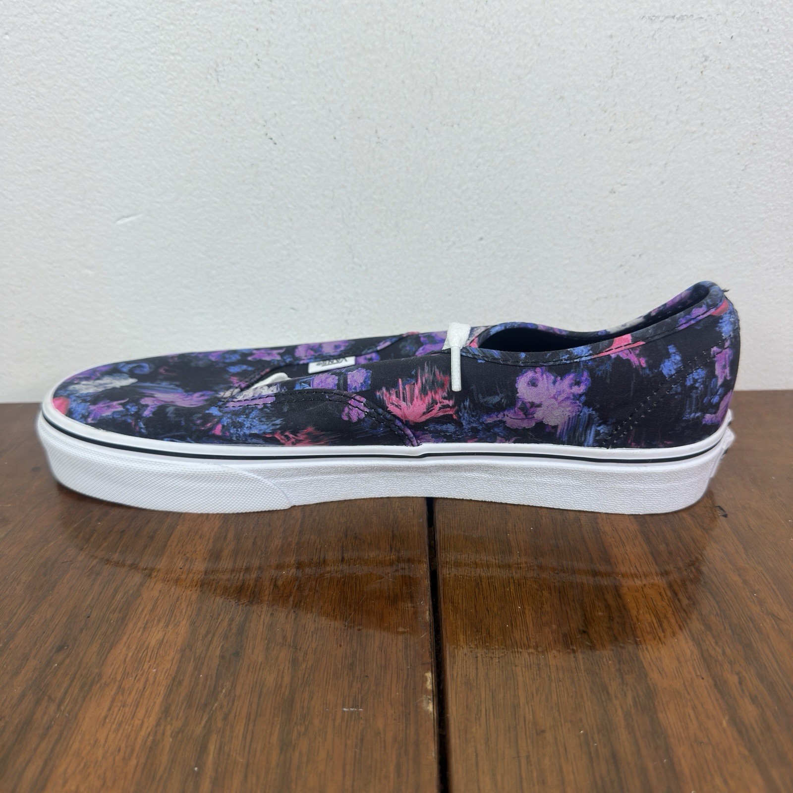 Vans Authentic Warped Floral Black canvas sneaker shoes Men’s 8.5 Women’s 10 NEW