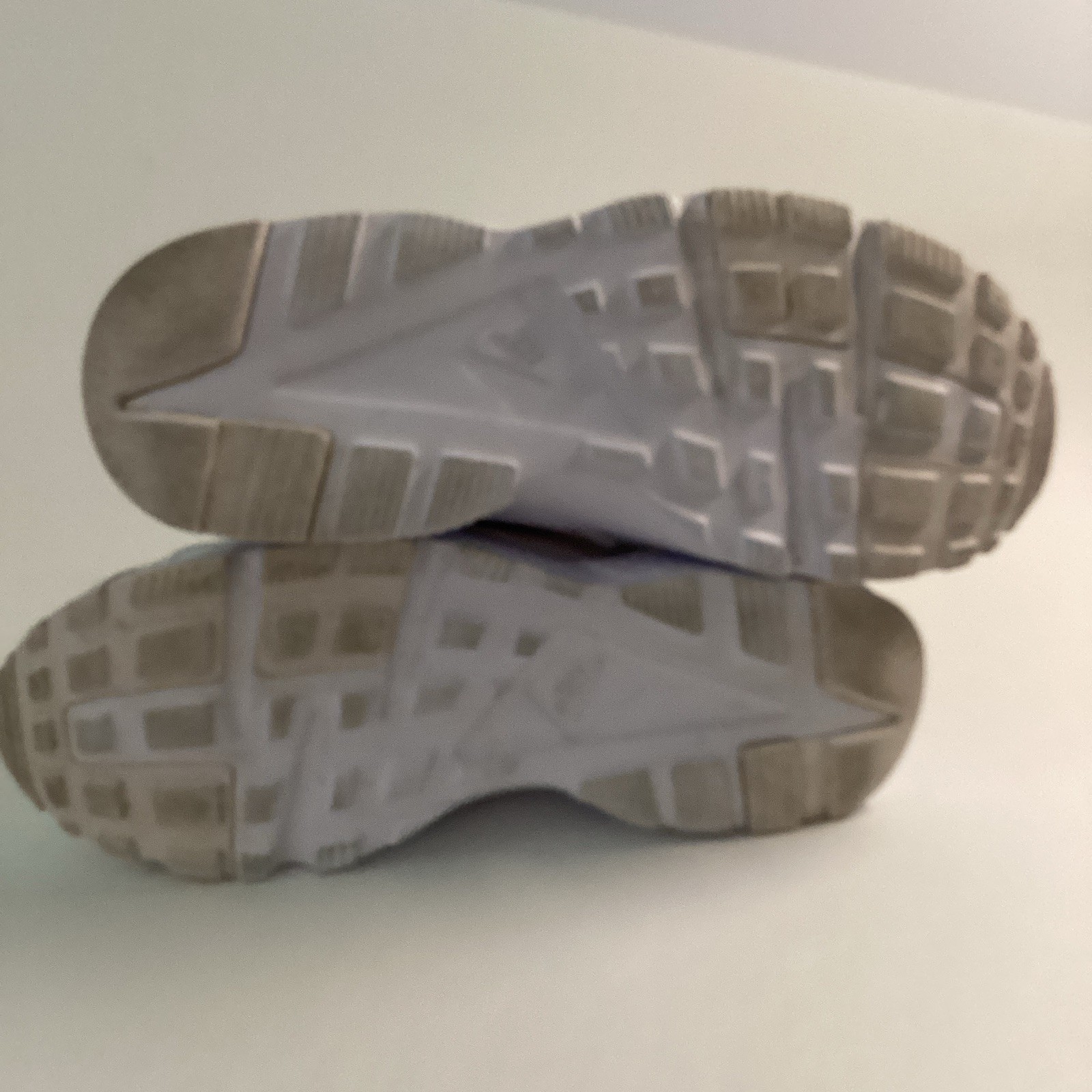 Nike Air Huarache Run Triple White Low Top Women’s Sneakers 634835-108