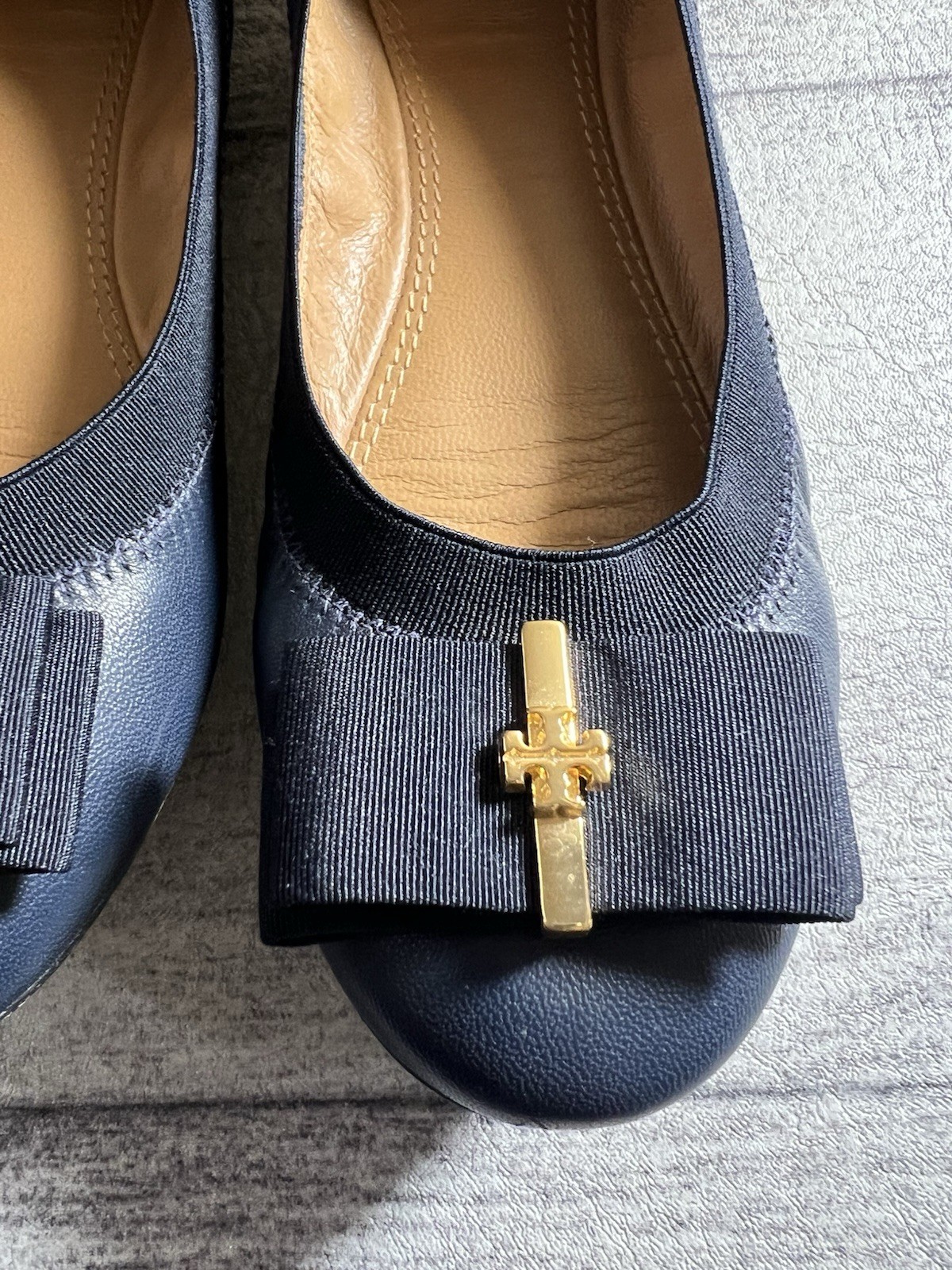 Tory Burch Women’s Shoes Size Sz 6M Leather Gold Grosgrain Bow Sedgwick Ballet