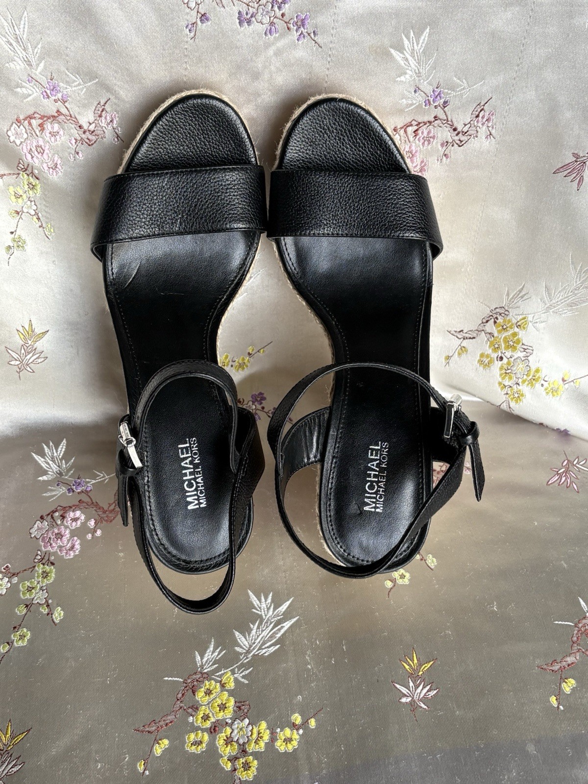 Michael Kors Espadrille Wedge Sandal Sz 7.5M Classic Black Leather Upper