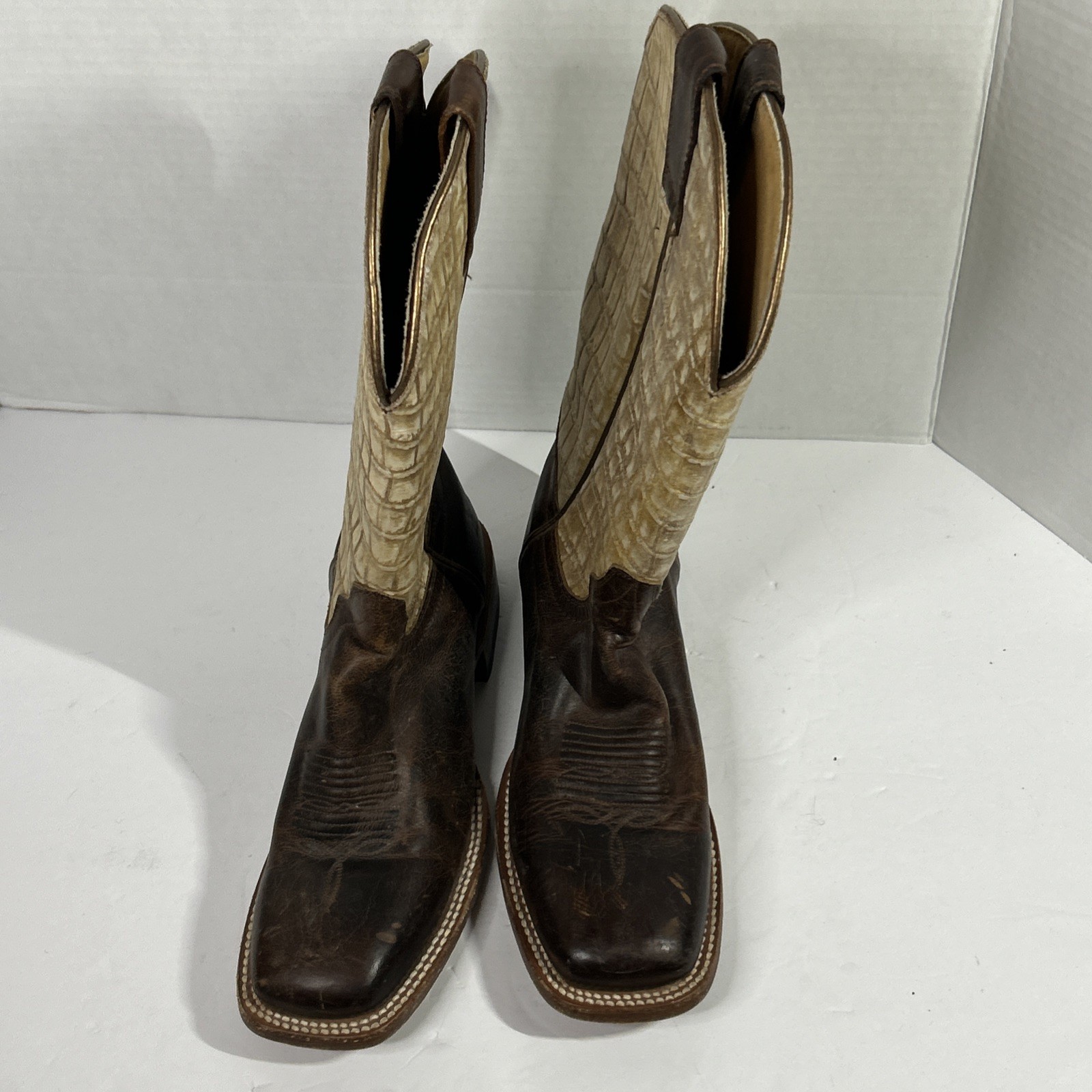 Shyanne Wilder Women’s Western Boots Square Toe Embossed Caiman Leathr Sz 6/12M
