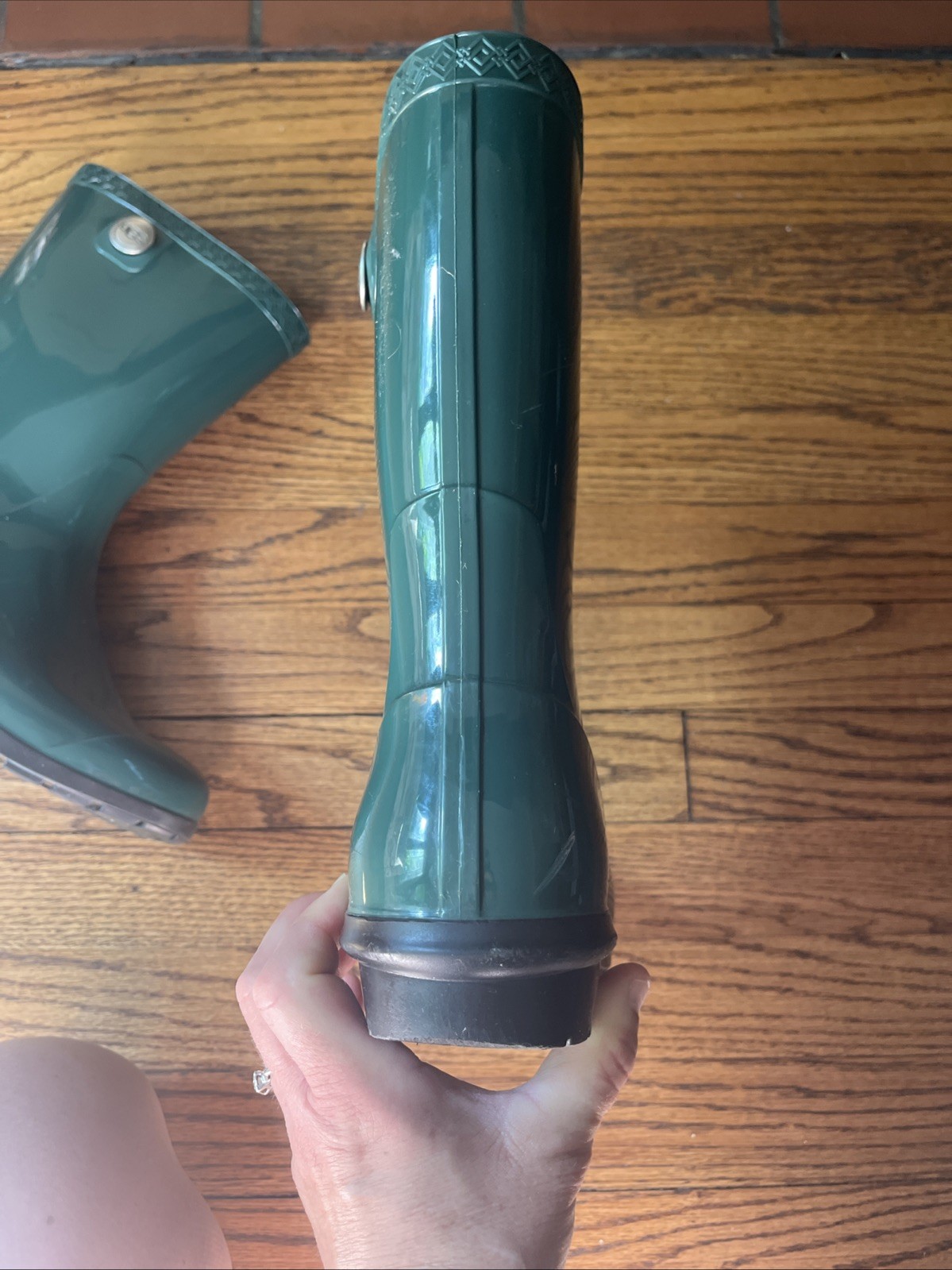 UGG Sienna Glossy Pine Green Rain Boots Size 8 Women’s Waterproof EUC