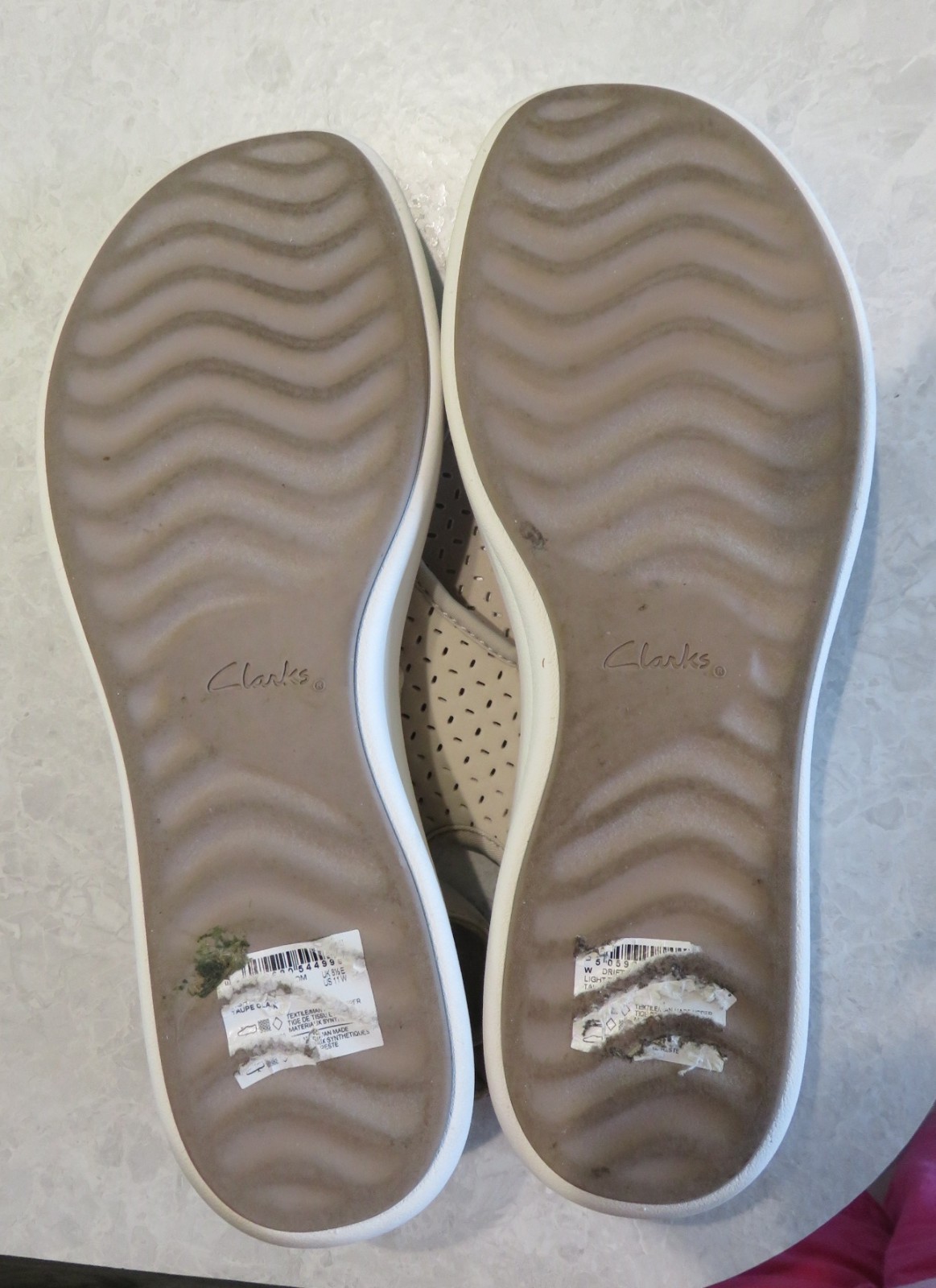 Clarks CLOUDSTEPPER Drift Blossom Thong/Strap Sandals 11W Taupe *EX COND*