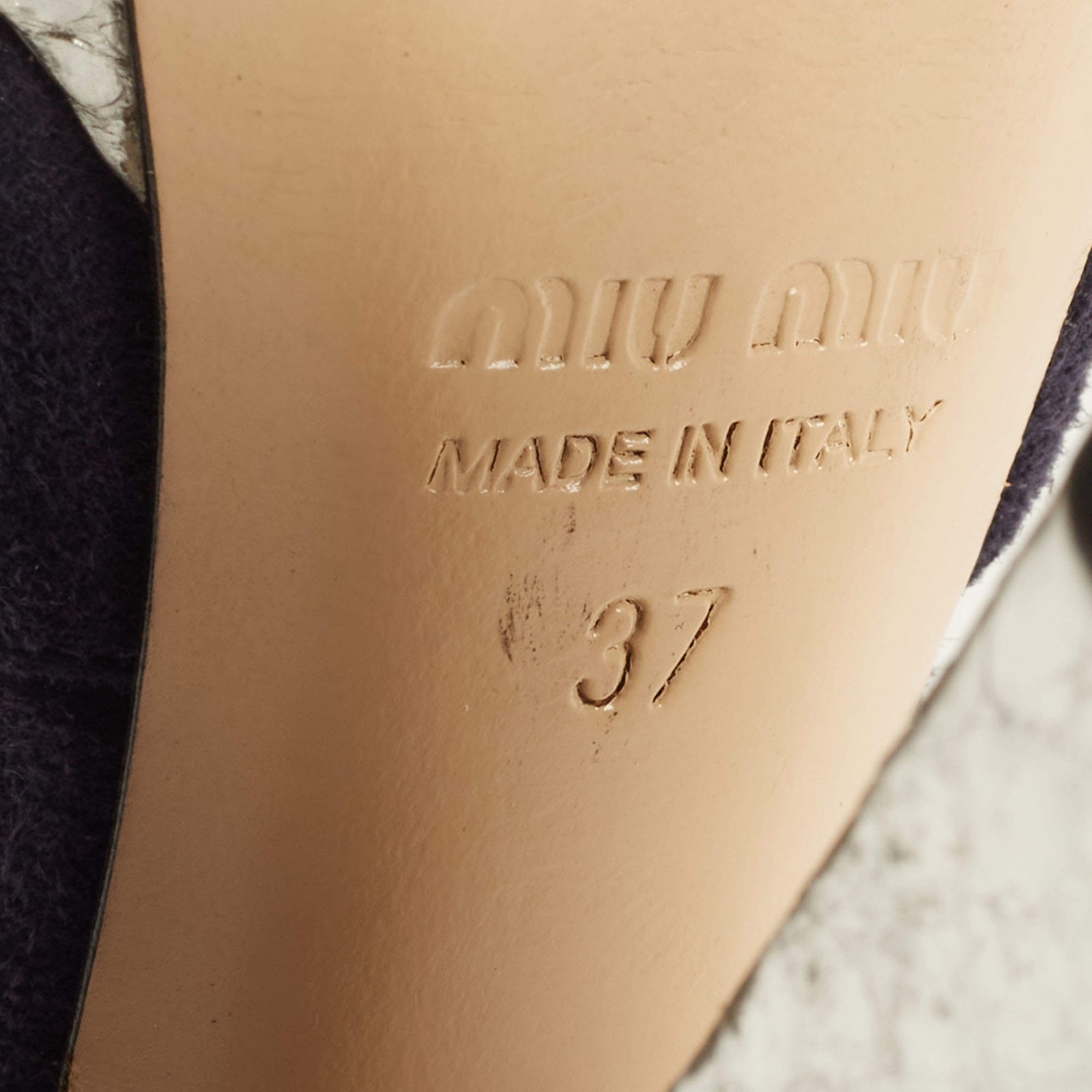Miu Miu Size 37 Silver Navy Blue Snake Print Leather and Suede Ankle Strap
