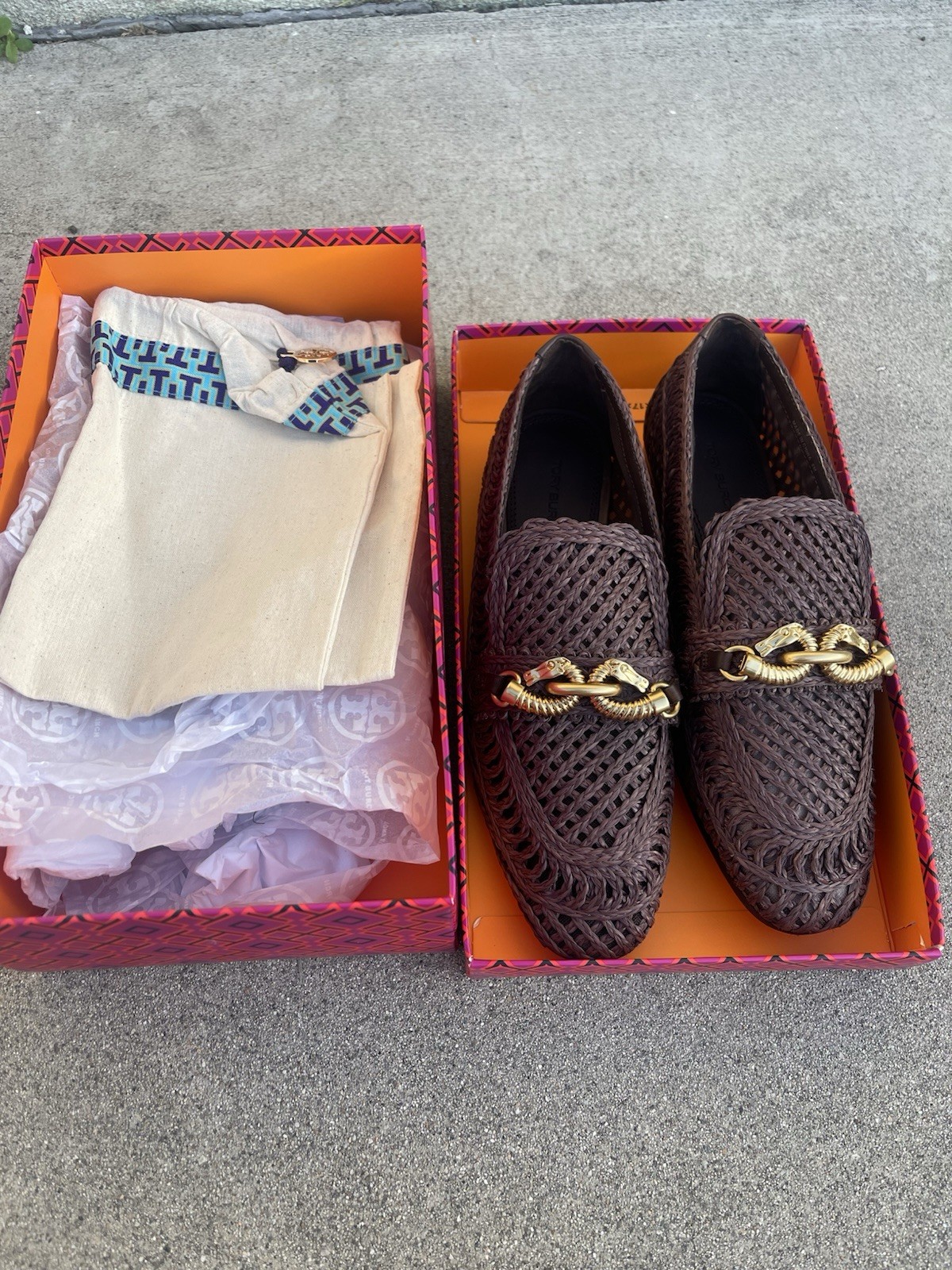TORY BURCH Jessa Appliquéd Raffia Brown Loafers, Size 8 New with Box