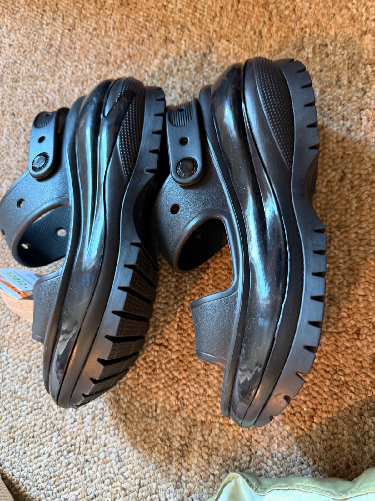 Crocs Classic Mega Crush Sandal Black Womens Size 7