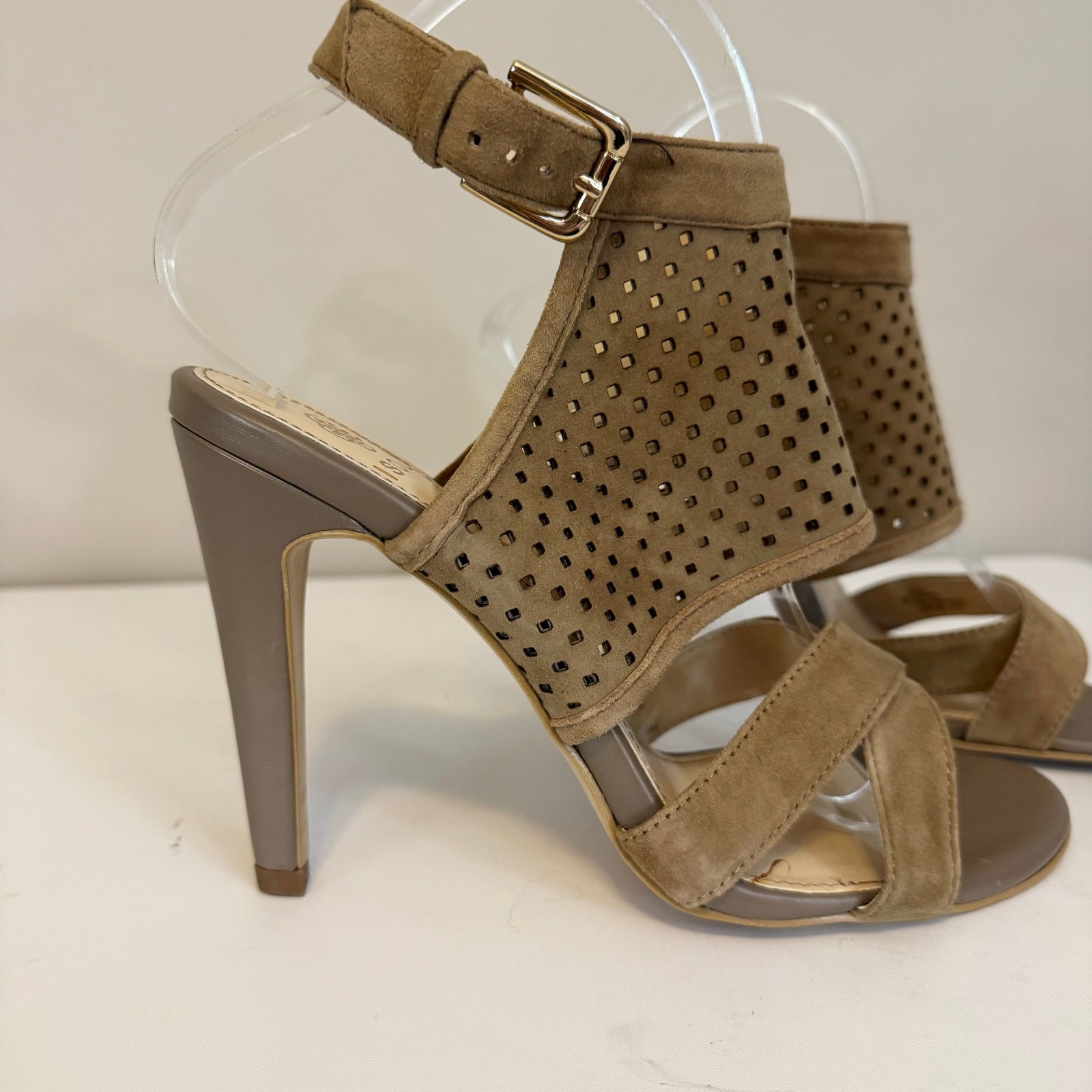 Isola Heels Size 8 Tan Boho Suede Casual Party Boho Summer Versatile Eveningwear