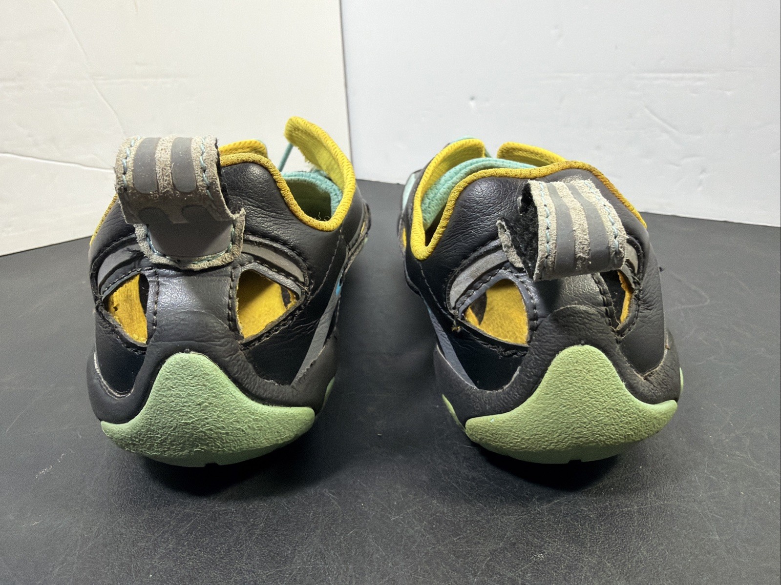 Vibram FiveFingers Running Shoes Barefoot Womens 8.5-9 Euro 40 13w4304 Outdoors