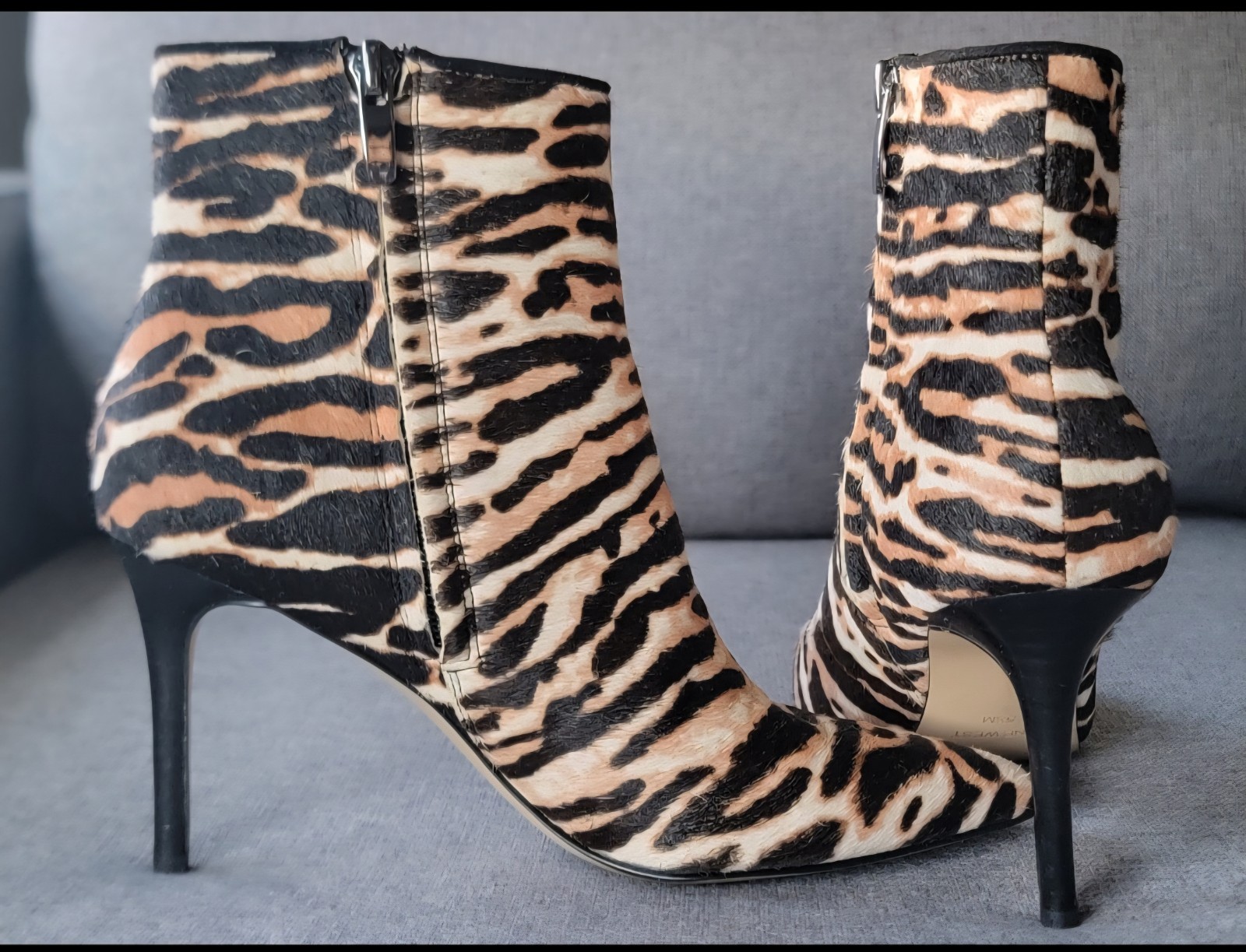 Nine West Women’s Animal Print Pointed Toe Fur Ankle Bootie Side Zip 5.5M