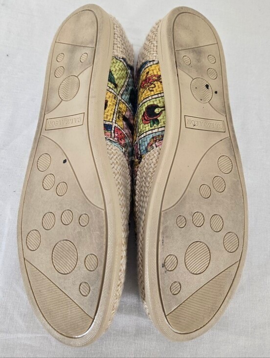 Calzaleon Lotería Print Espadrille Woven Multicolor Flats Art to Wear, 6-6.5