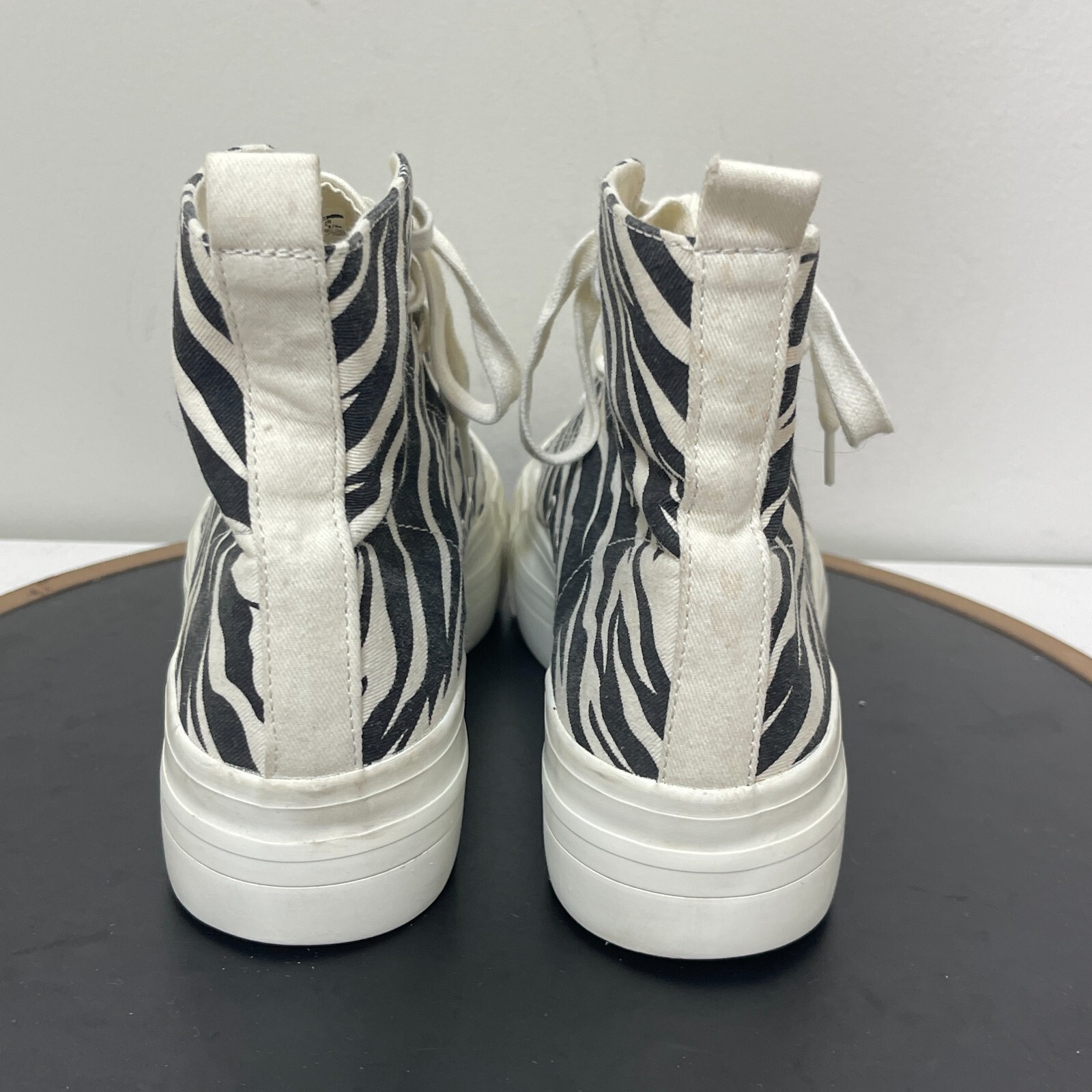 Pull&Bear Women’s Size 9 US Black and White Trainers Zebra High Top Sneakers