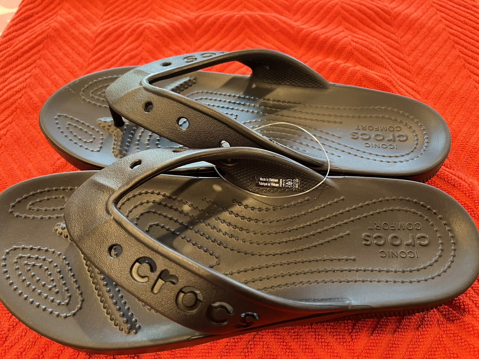 CROCS Black LOGO Women Size 10 Men Size 8 Thong UNISEX Sandals All Terrain