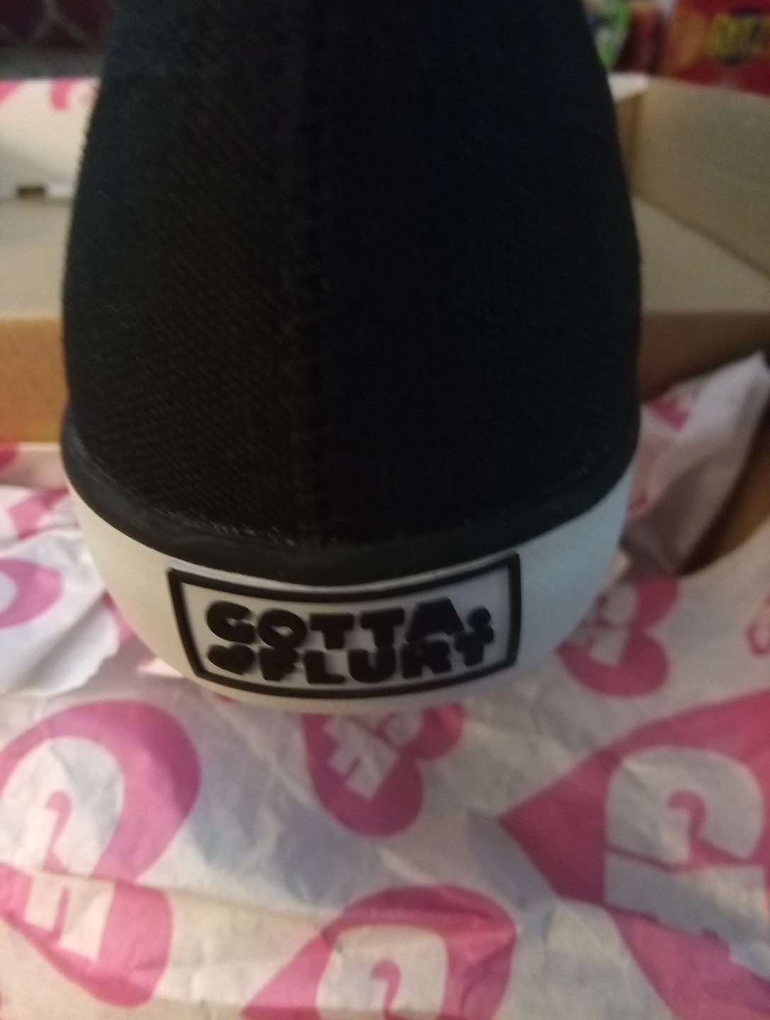 Gotta Flurt Sneaker Shoes Size 9