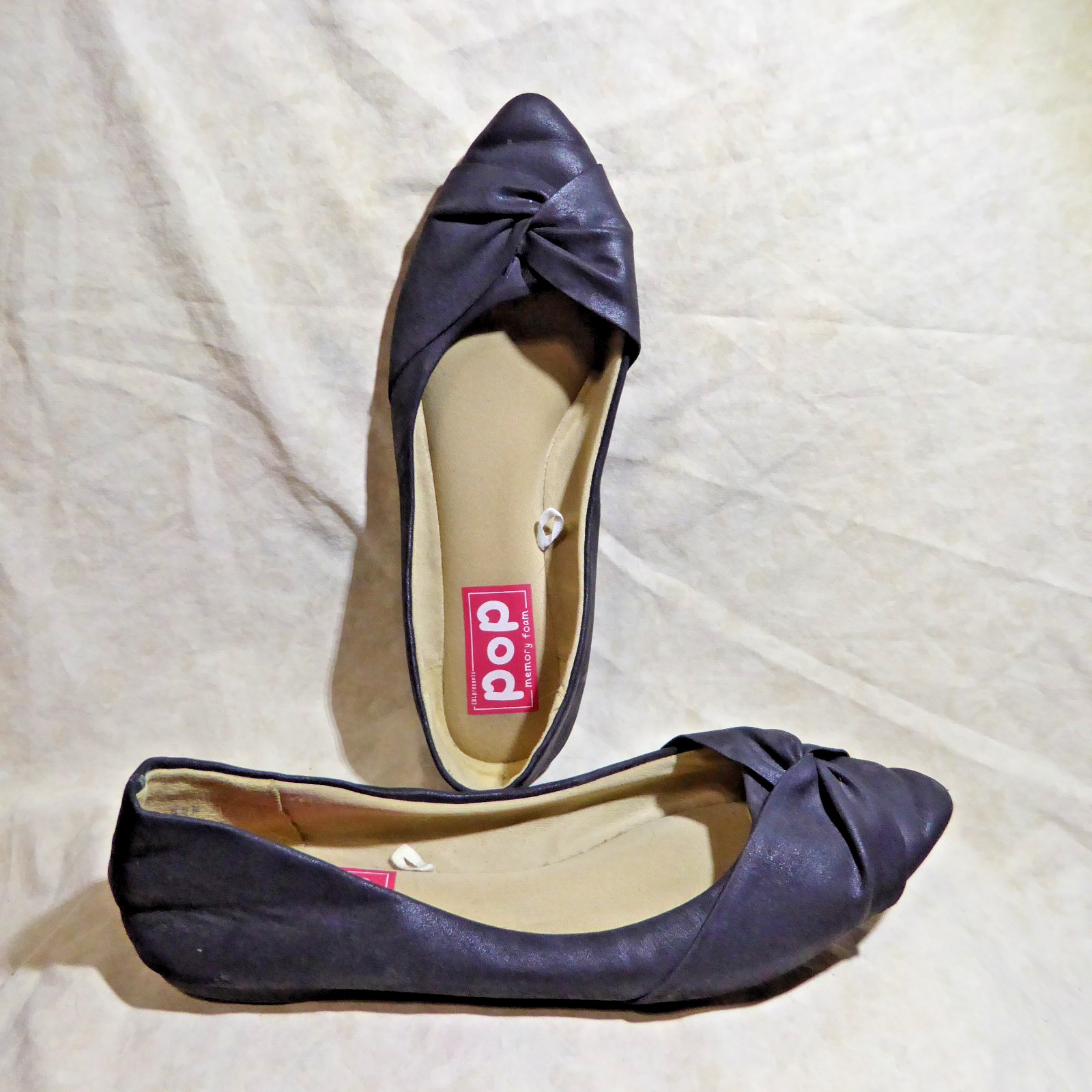 🩰 POP Pointy Cushioned Ballet Flats sz 8.5 M Black Leatherette; Twisted Bows