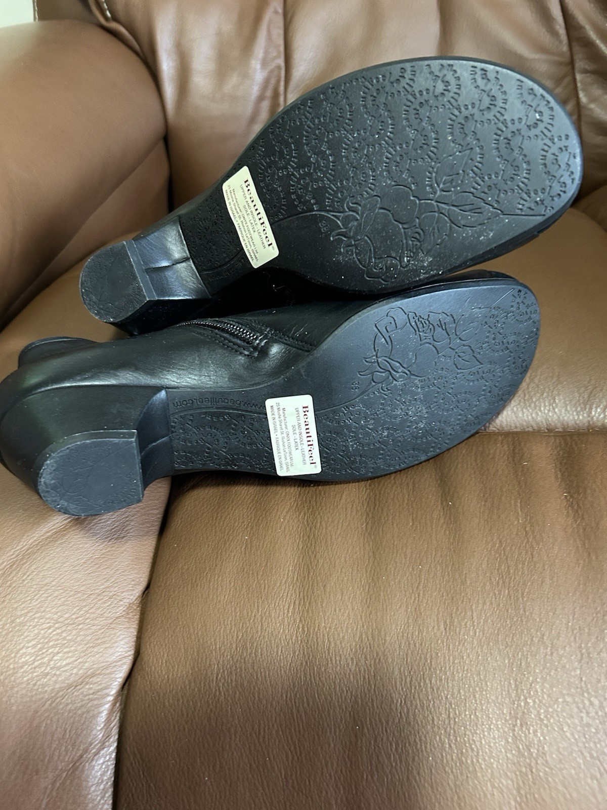 Beautifeel Black Leather Bootties 38