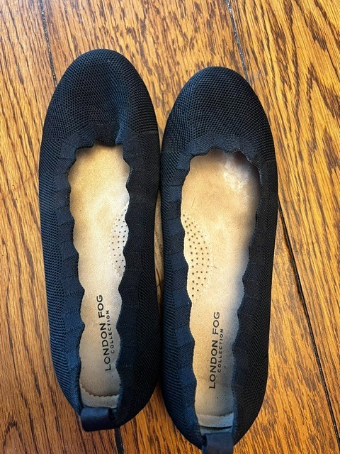 Women’s London Fog Collection flat Shoe, Black, Size 7W, Textile upper, Ex Cond!