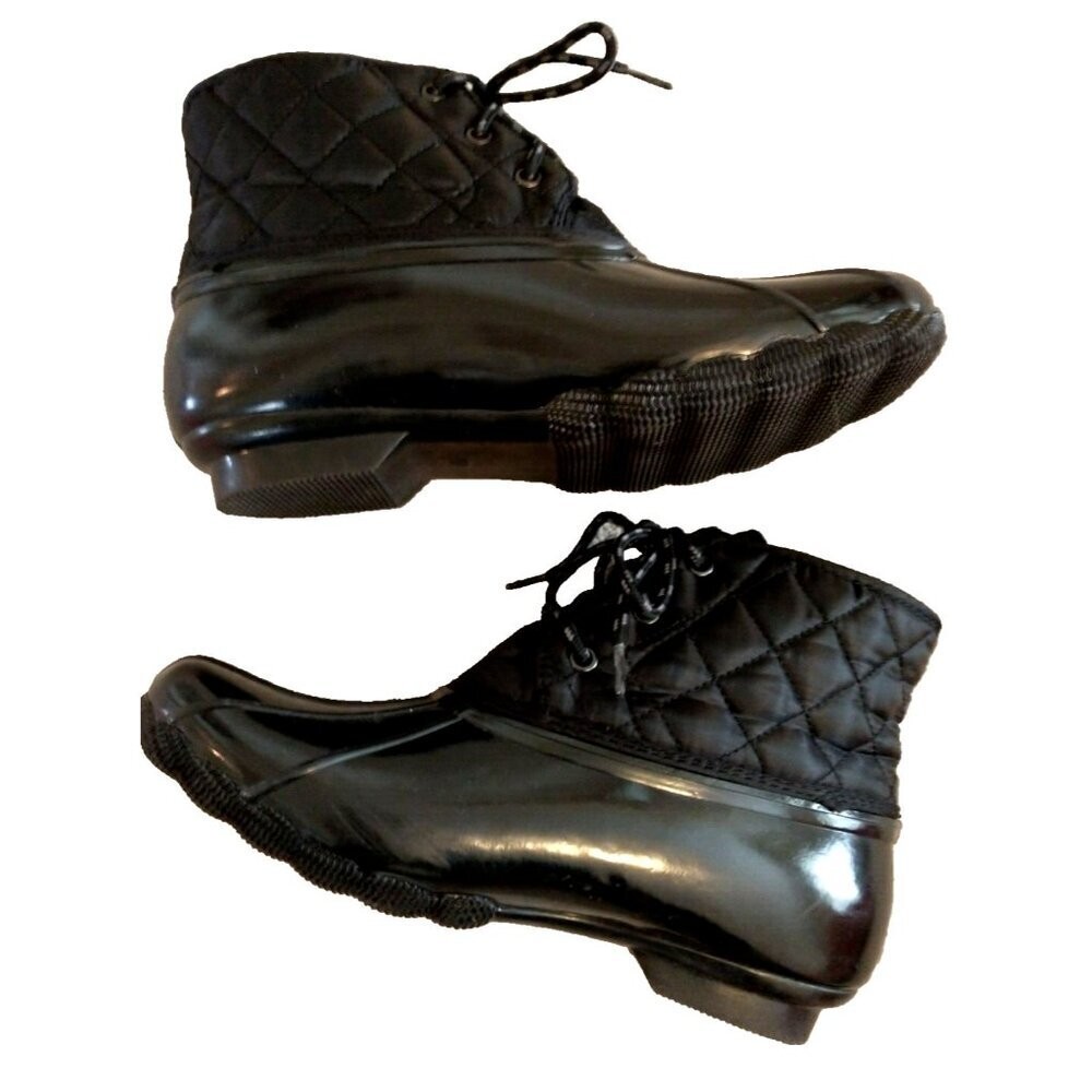 Skechers Pond-Lil Women’s Quilted Lace Up Waterproof Lined Boots Black – Size 10
