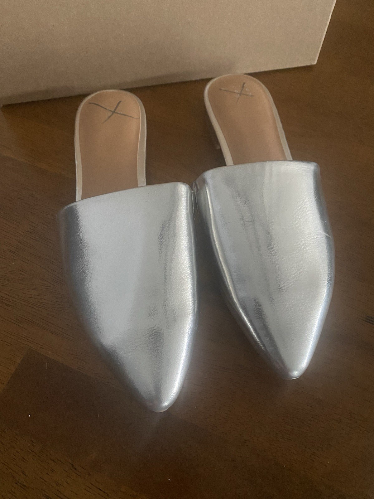 a.n.d Women’s Silver Metallic Pointed Toe Mule Sandals Slip-On Slip Resistant 8