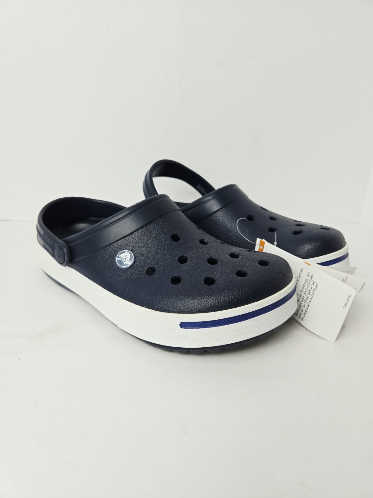 Crocs Crocband ll Men 6 Women 8 NWT blue white sandal comfort