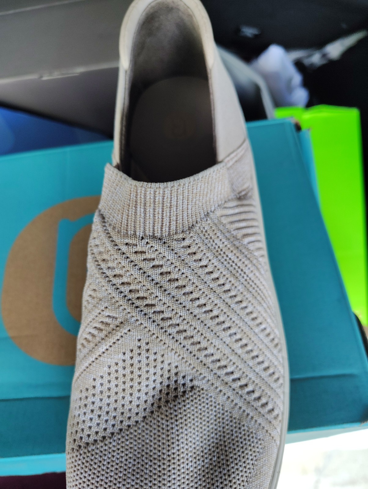BZees Women’s Triumph Slip-On Sneaker, Beige Knit, Size 9 M, New