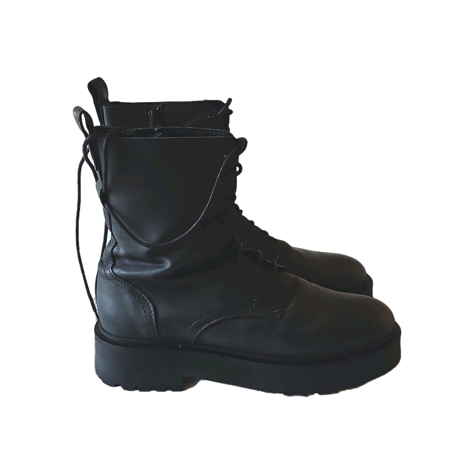 Thursday Quest Black Matte Women’s Boot size 8.5 US