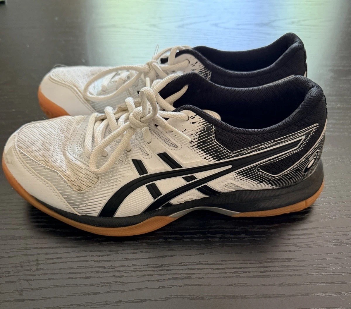 Asics Gel-Rocket 9 Women Size 6.5 White Black Volleyball Shoes 1072A034 Gum Sole
