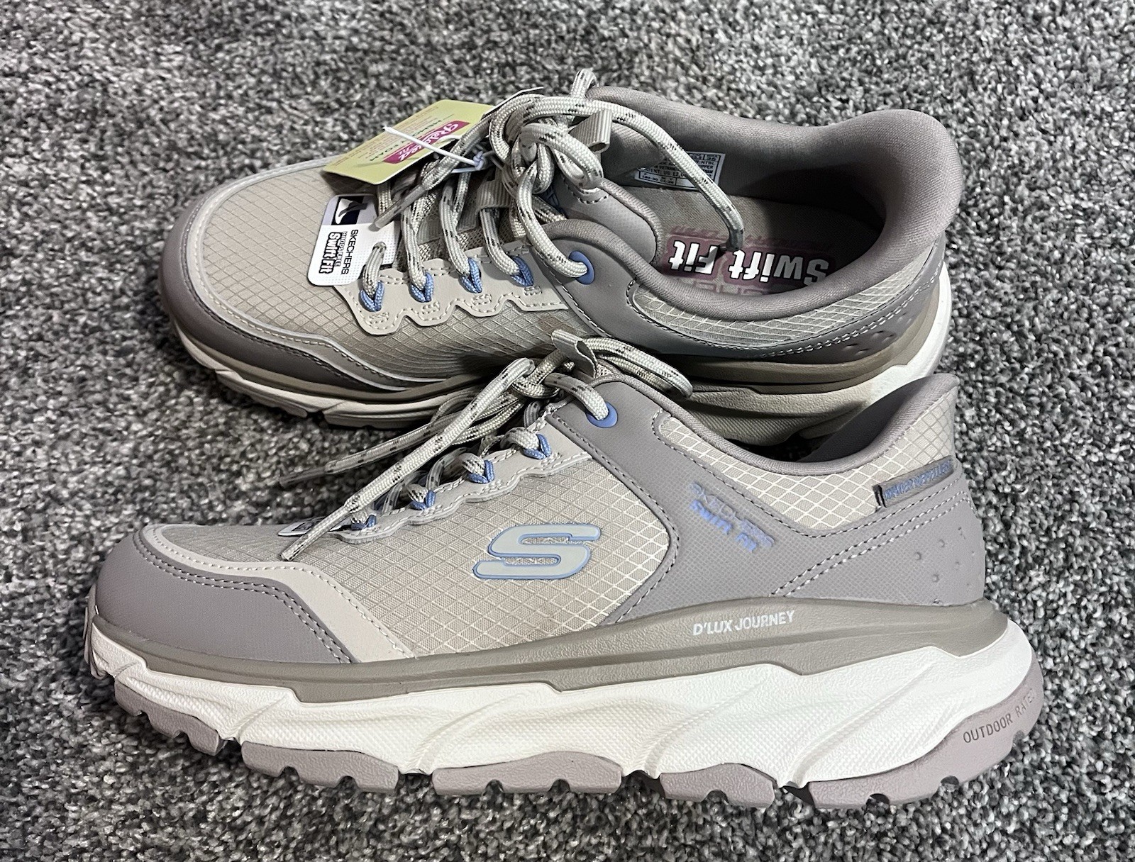 Women’s Sketchers D’Lux Journey Athletic Shoes 6.5 NWT Beige Memory Foam