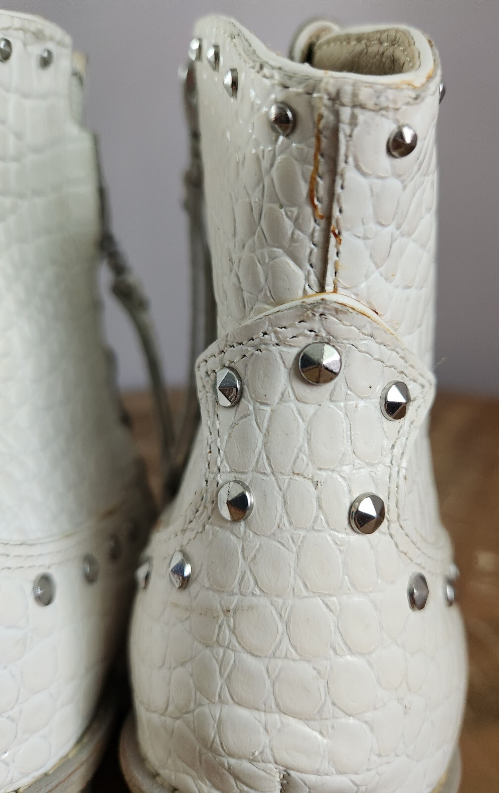 Sam Edelman women’s Iris2 studded leather Western boots in white size 8