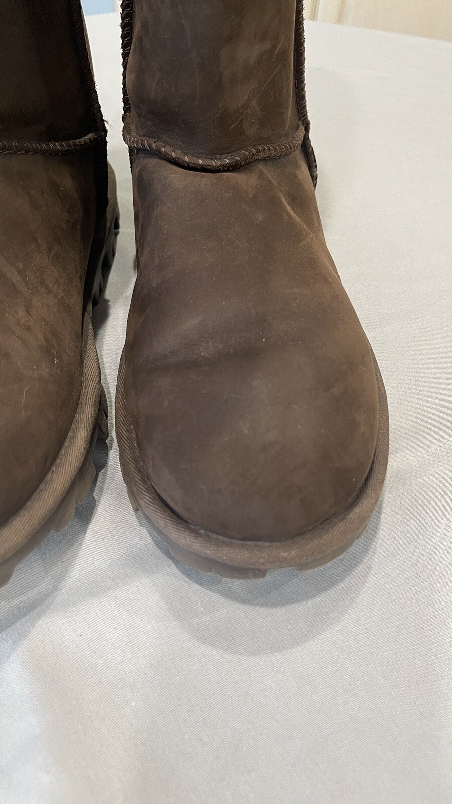 Ugg Essential Short Boots Women’s 10 Brown Leather Winter Lined Comfort Pull On