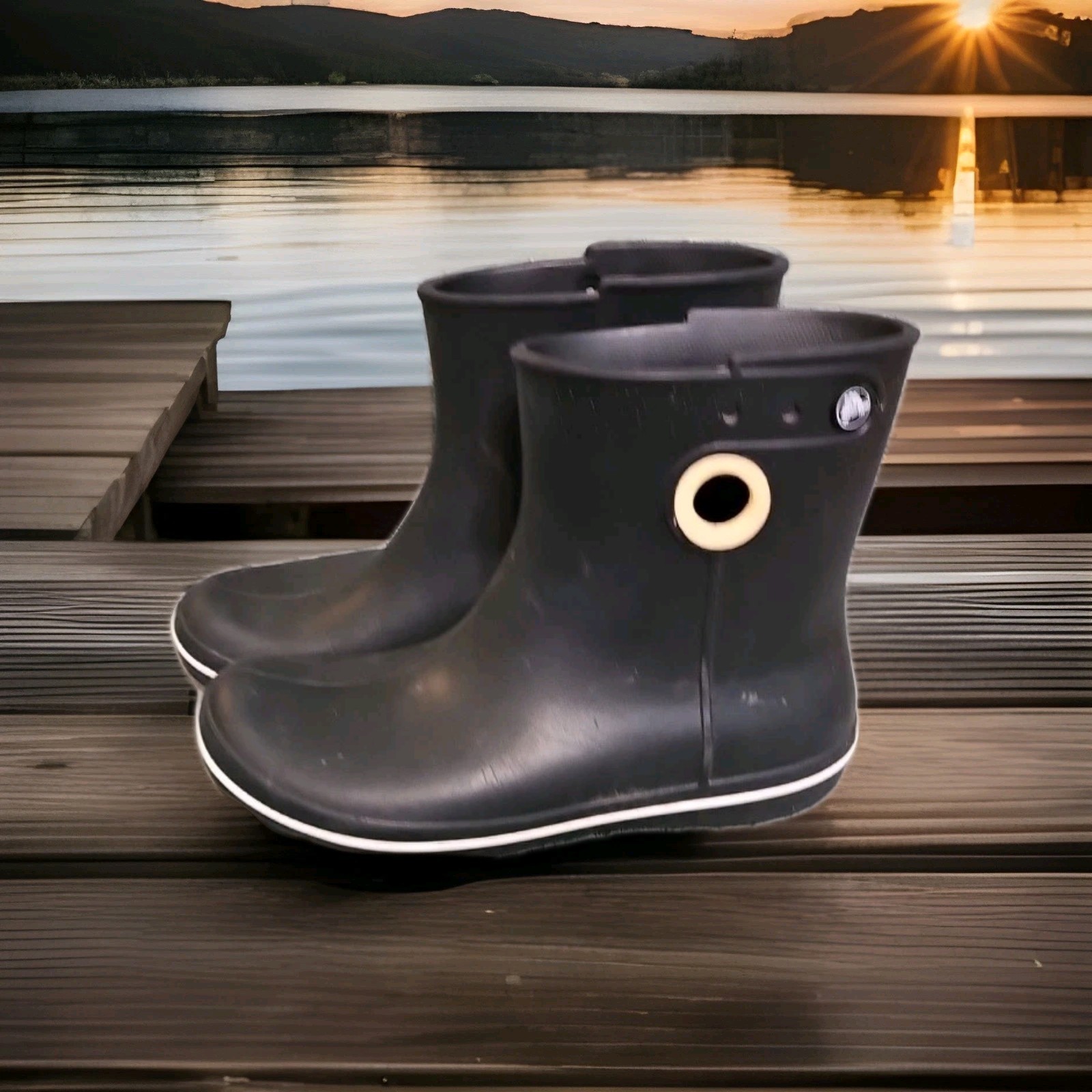 Crocs Jaunt Shorty Women’s Rain Boots Mud Black Rubber Waterproof Size 8
