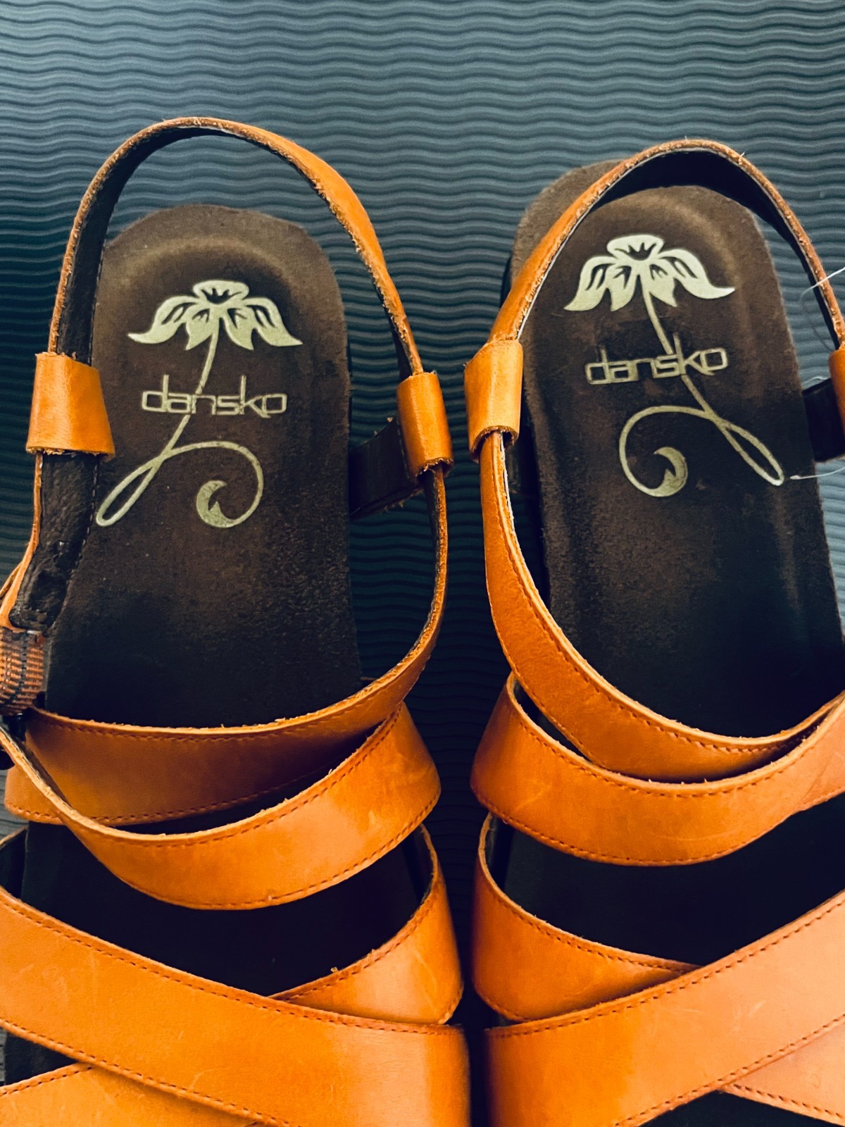 Dansko 1907847800 Frida Sandal Orange Strappy Open Toe Wedge Sandals Sz 38