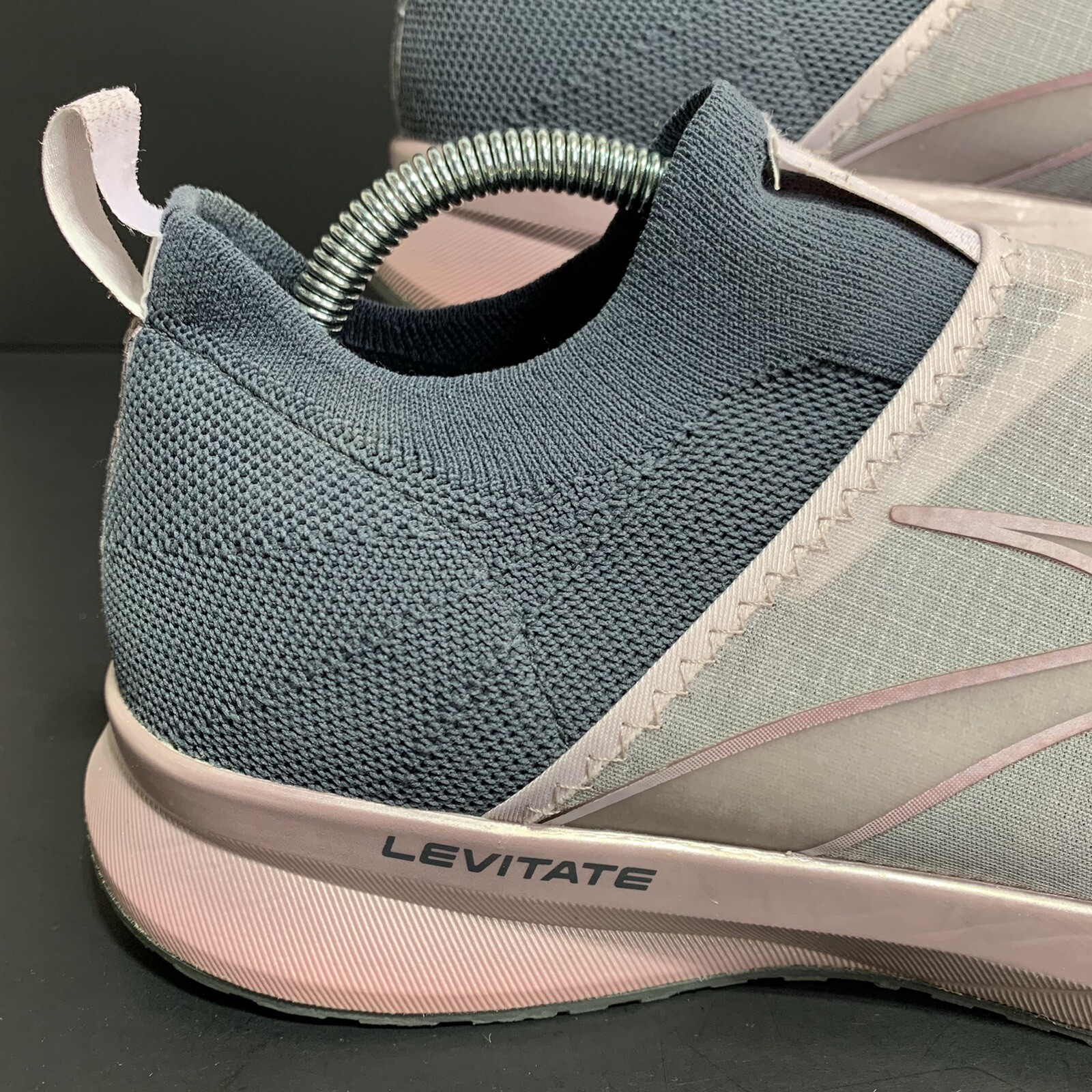 Brooks Levitate 4 LE Running Shoes 1203471B074 Grey Pink Women’s Size 11 B