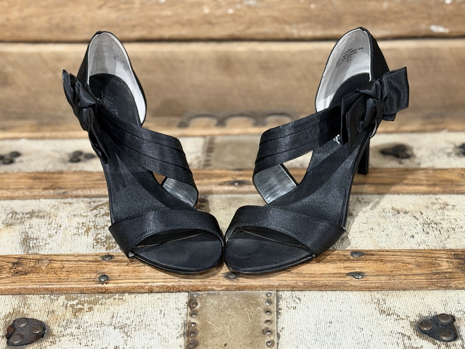 Lulu Townsend size 9.5 Sexy Black Peep Toe Stilettos