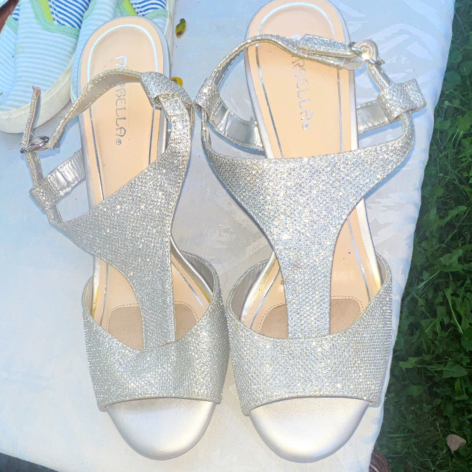 Rrsellaa Women’s Silver Glitter Strappy Open Toe Ankle Strap Sandals 2