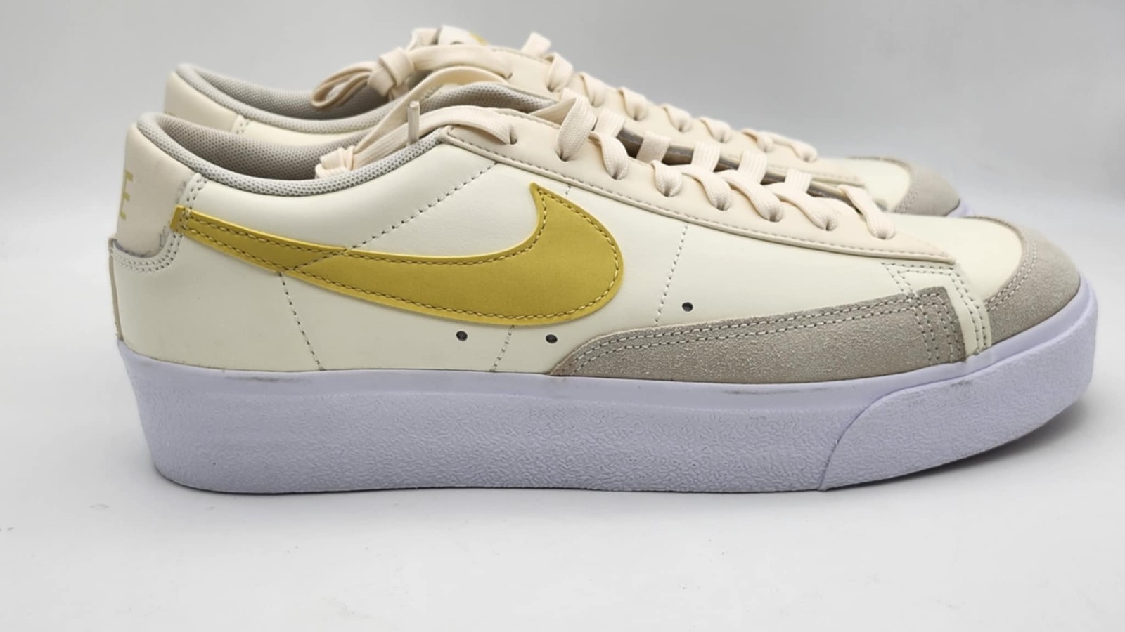 Size 12 – Nike Blazer Platform Low Pale Ivory Saturn Gold DJ0292-113